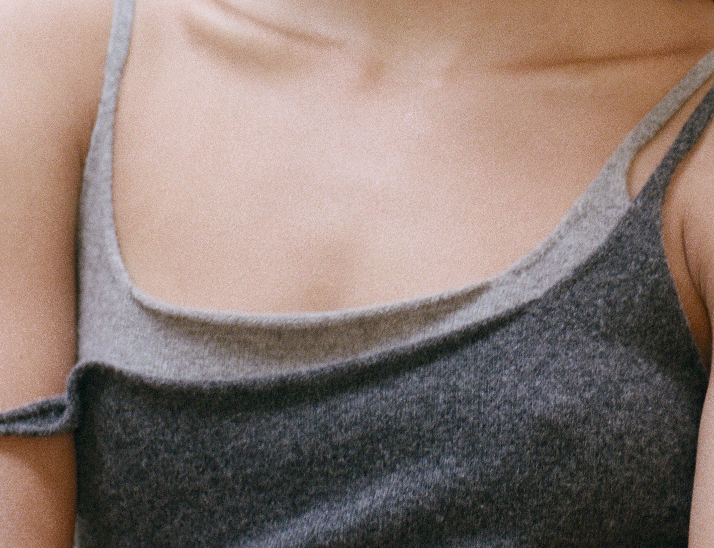 Merino Wool Slim Tank · Charcoal Melange