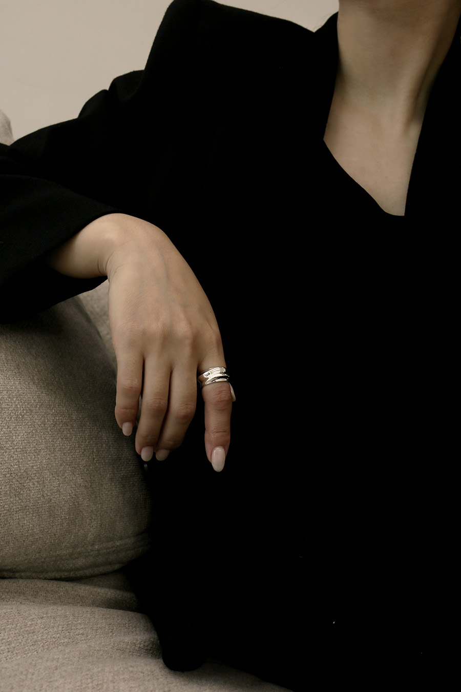 Flow Pinky Ring