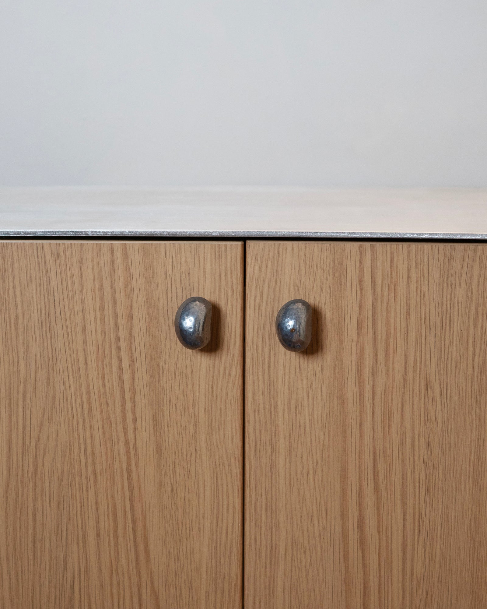 Aimee knob