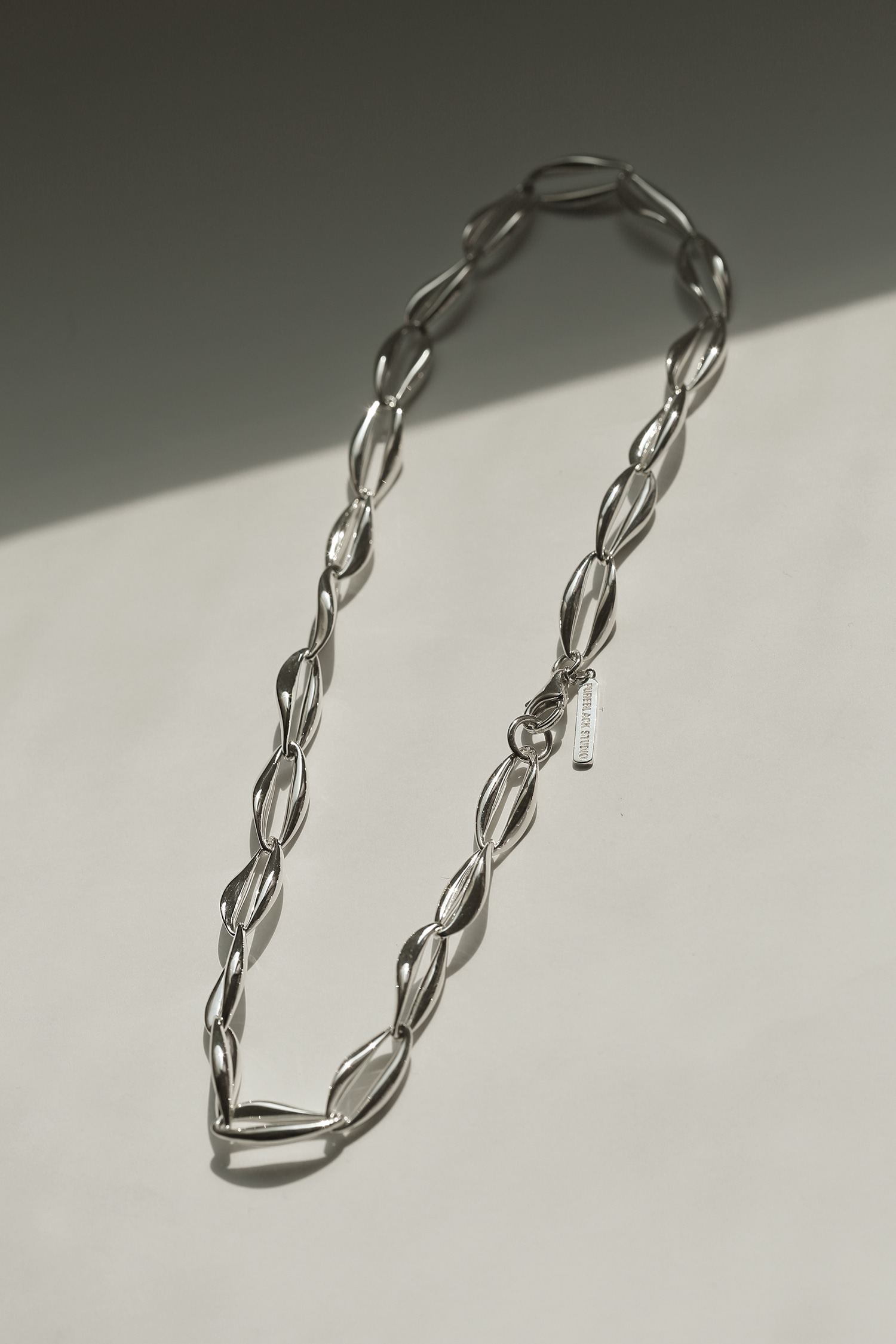 Weave Chain Necklace