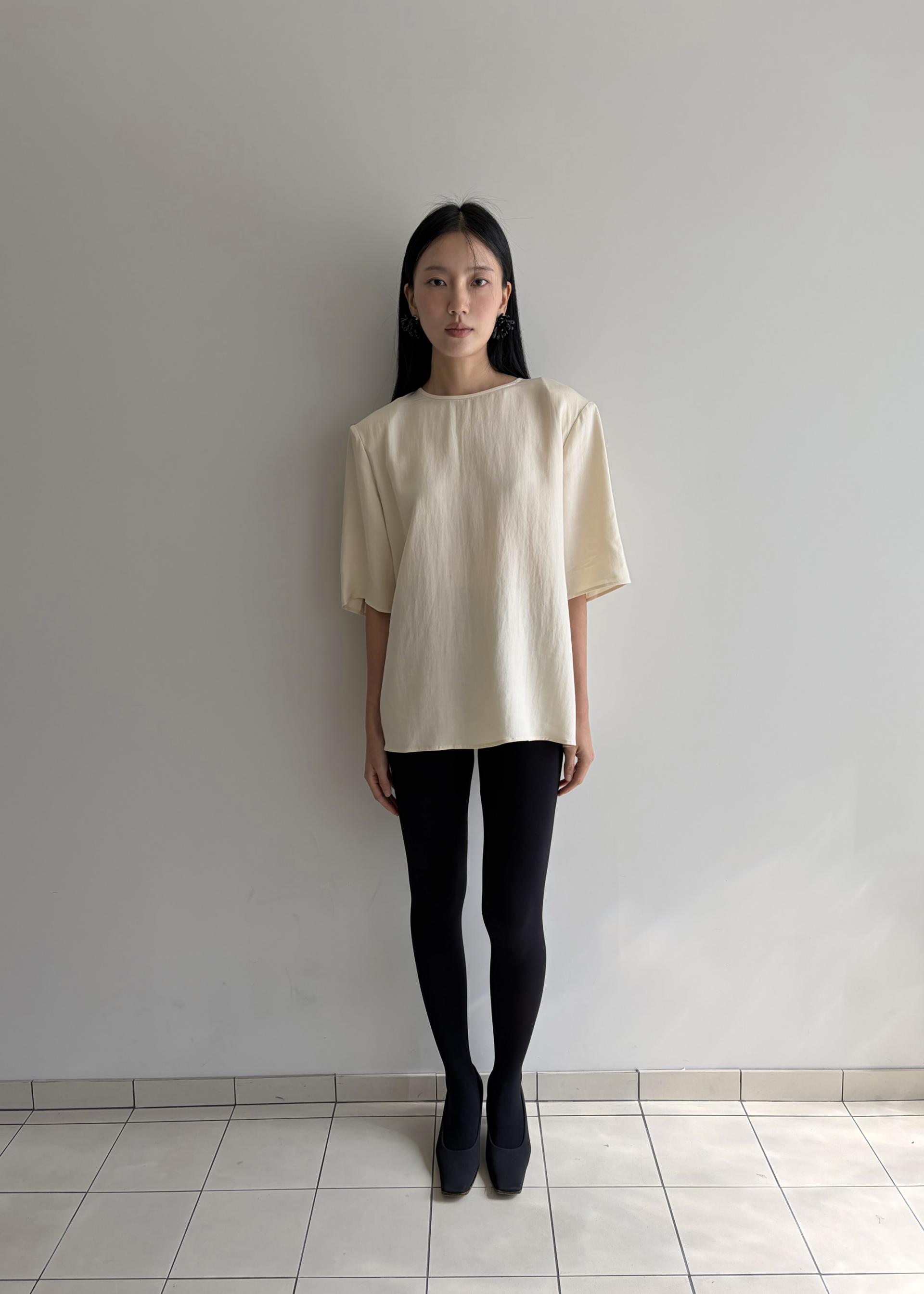 Pads Blouse · Cream