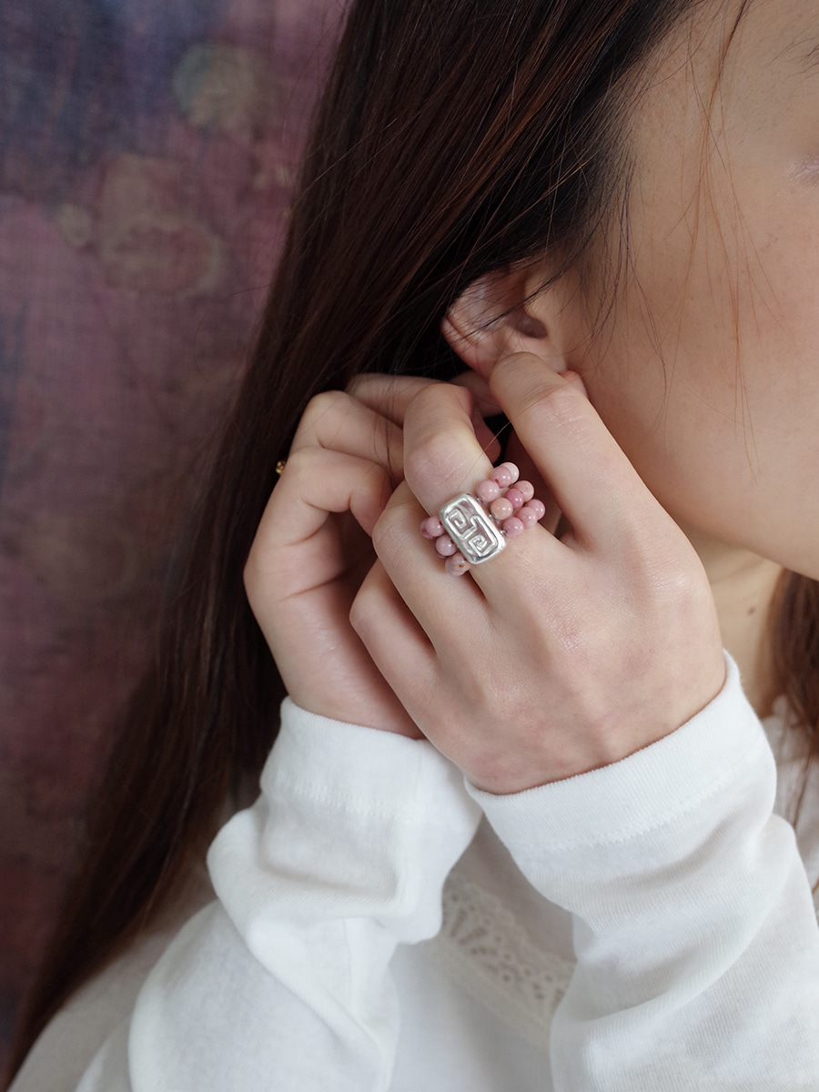 Totem Beads Ring · Pink Rhodolite