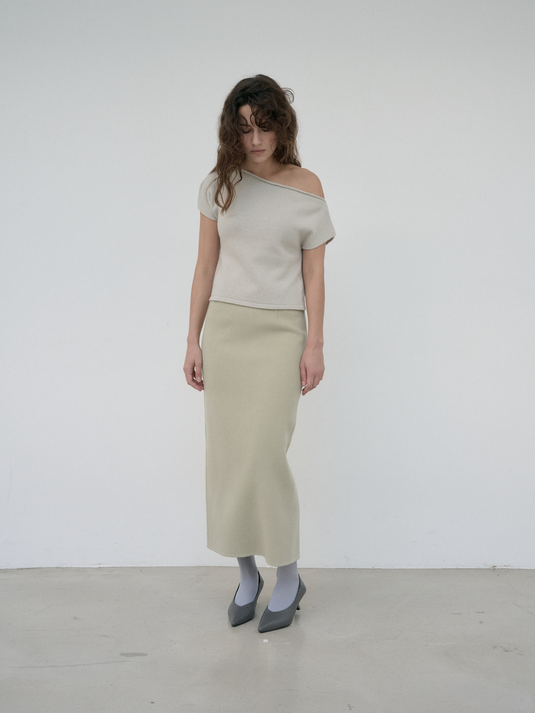 Mink Asymmetric Top · Sand