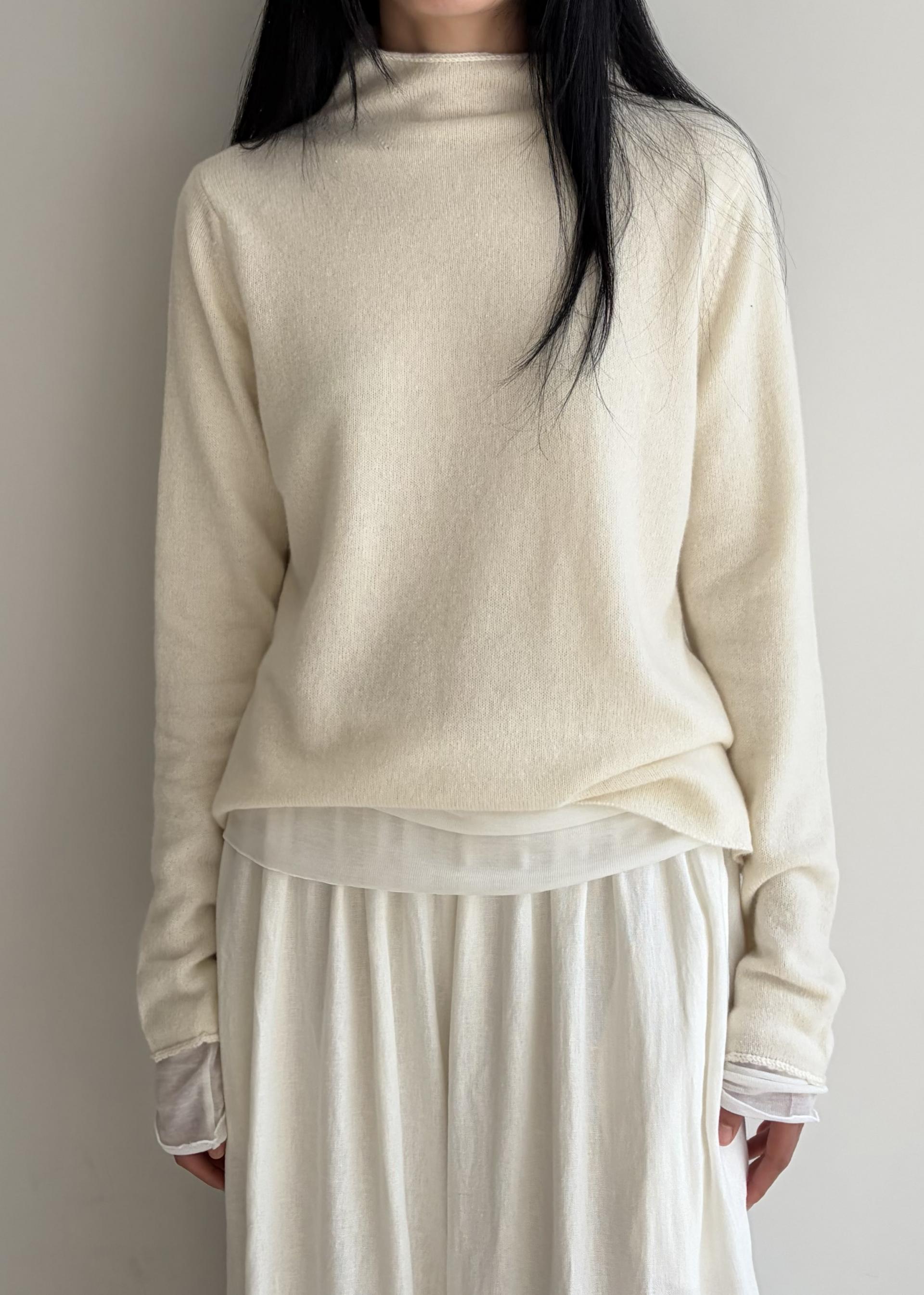 Wool Silk Mock-neck Sweater · Cream
