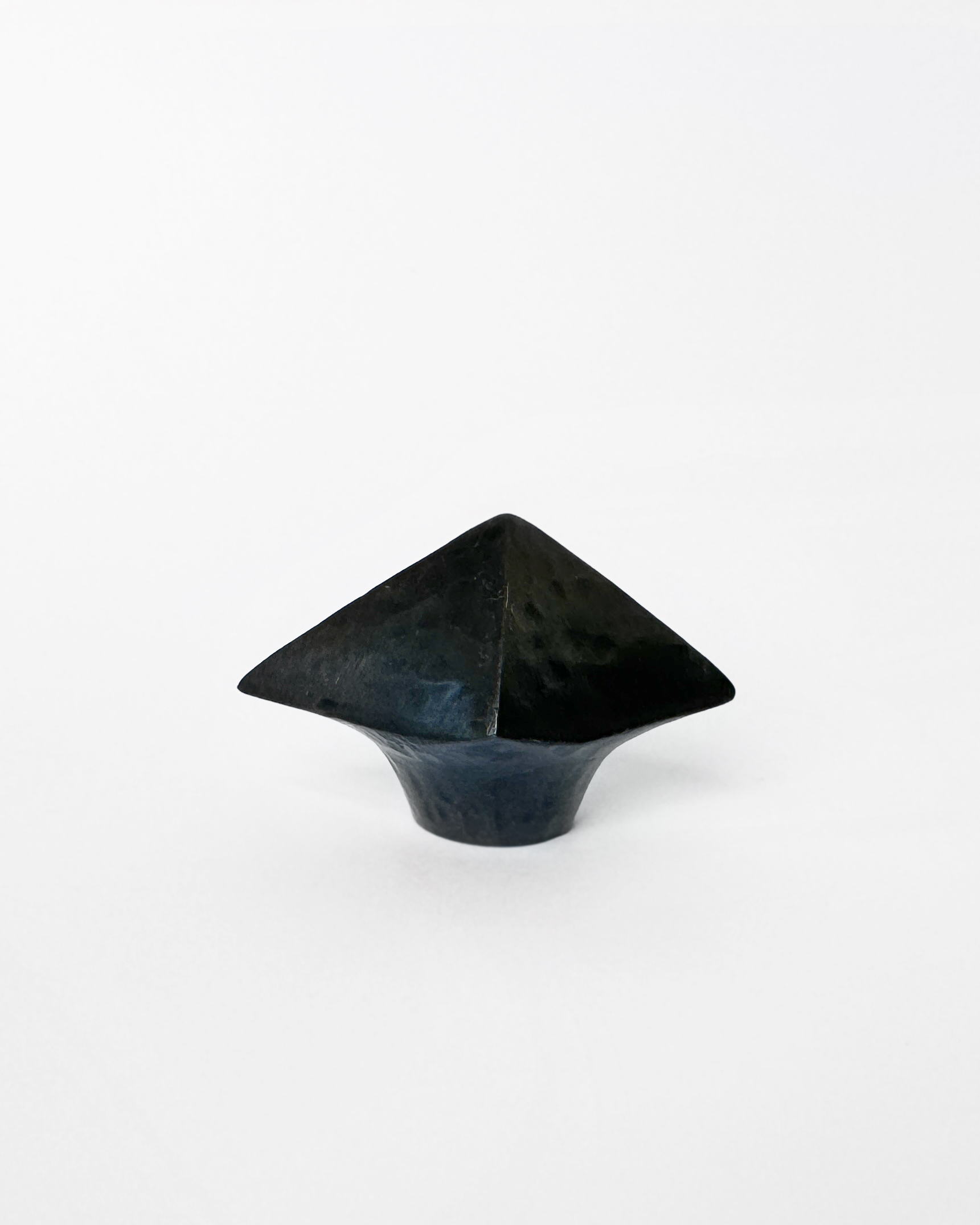 Villum · Antique