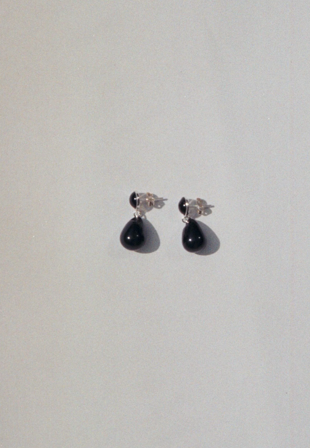 Danielle earrings · Black