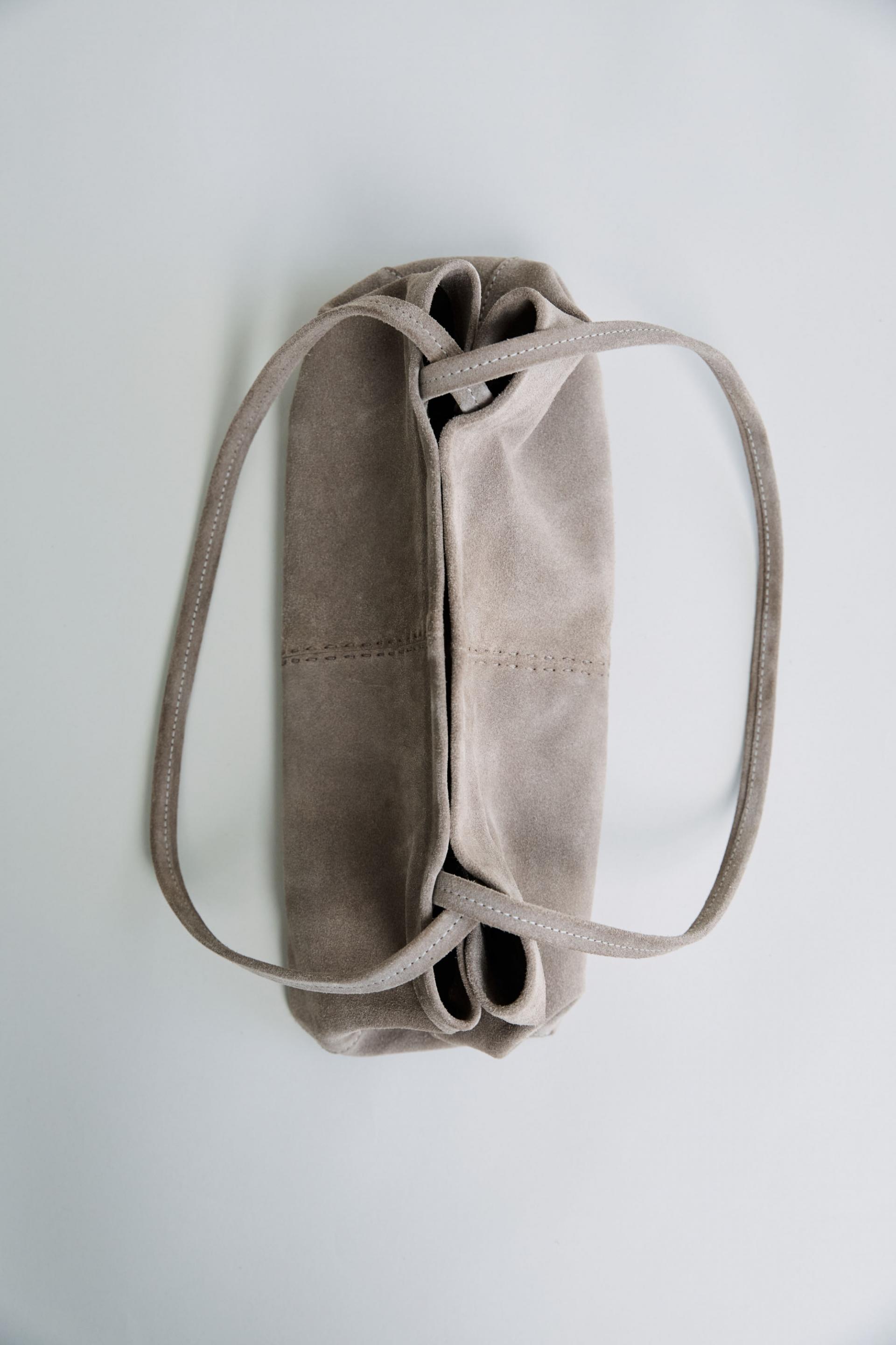 Suede Origami Tote ·Almond