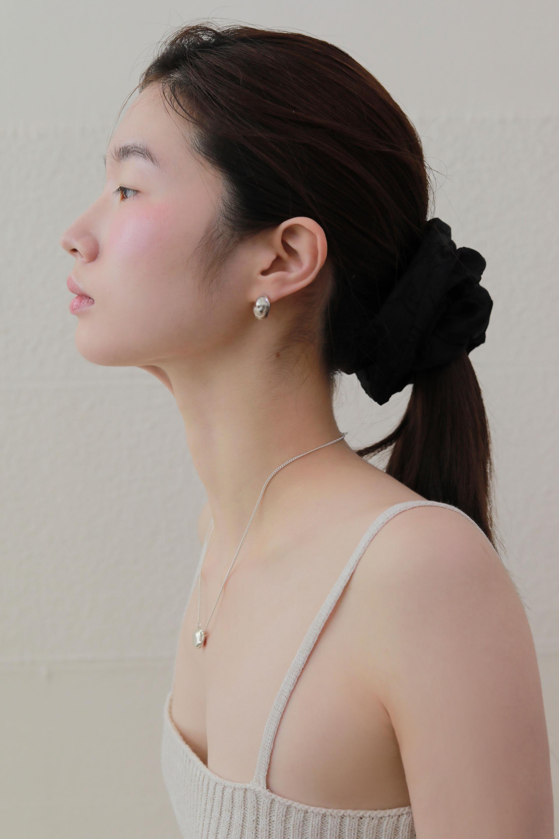 Rough pebble necklace