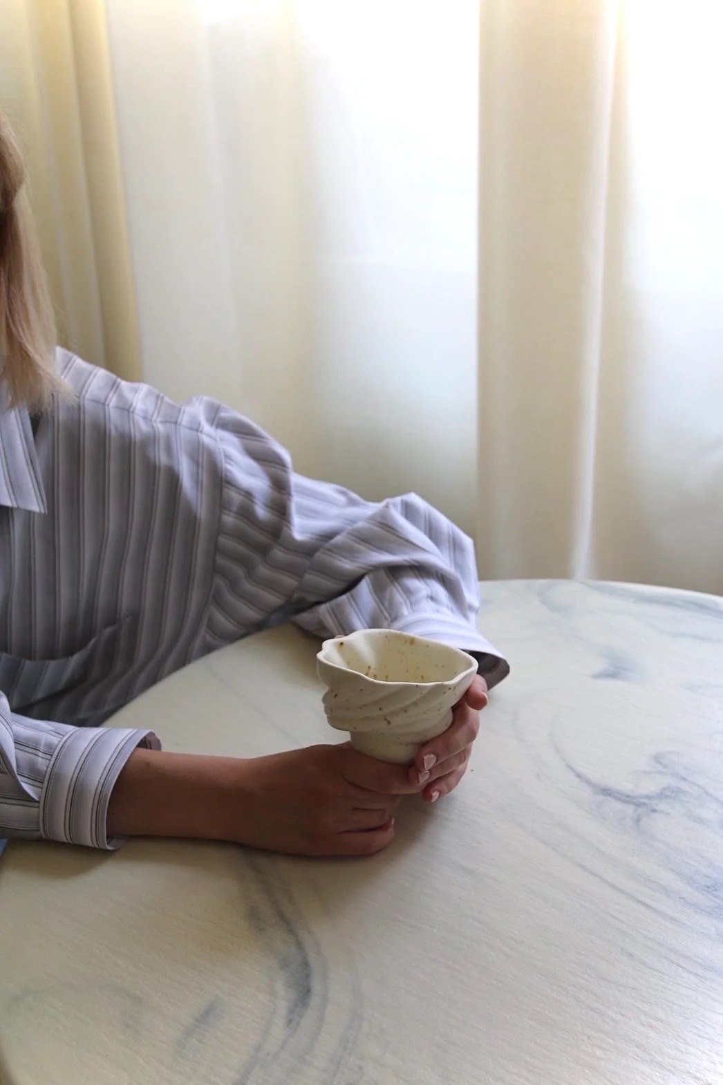 Svane cup · Eggshell