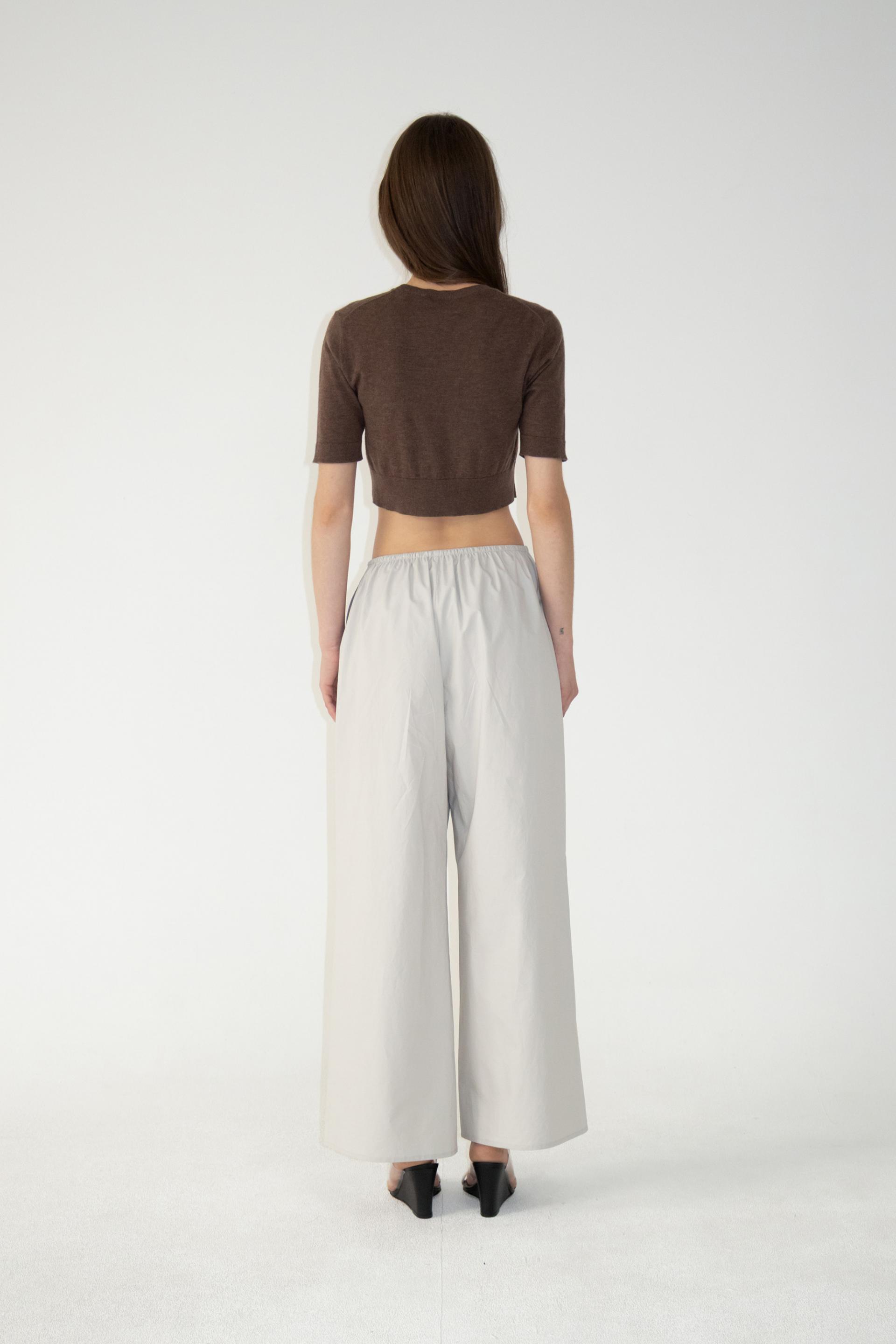 Cropped Knit Top · Brown