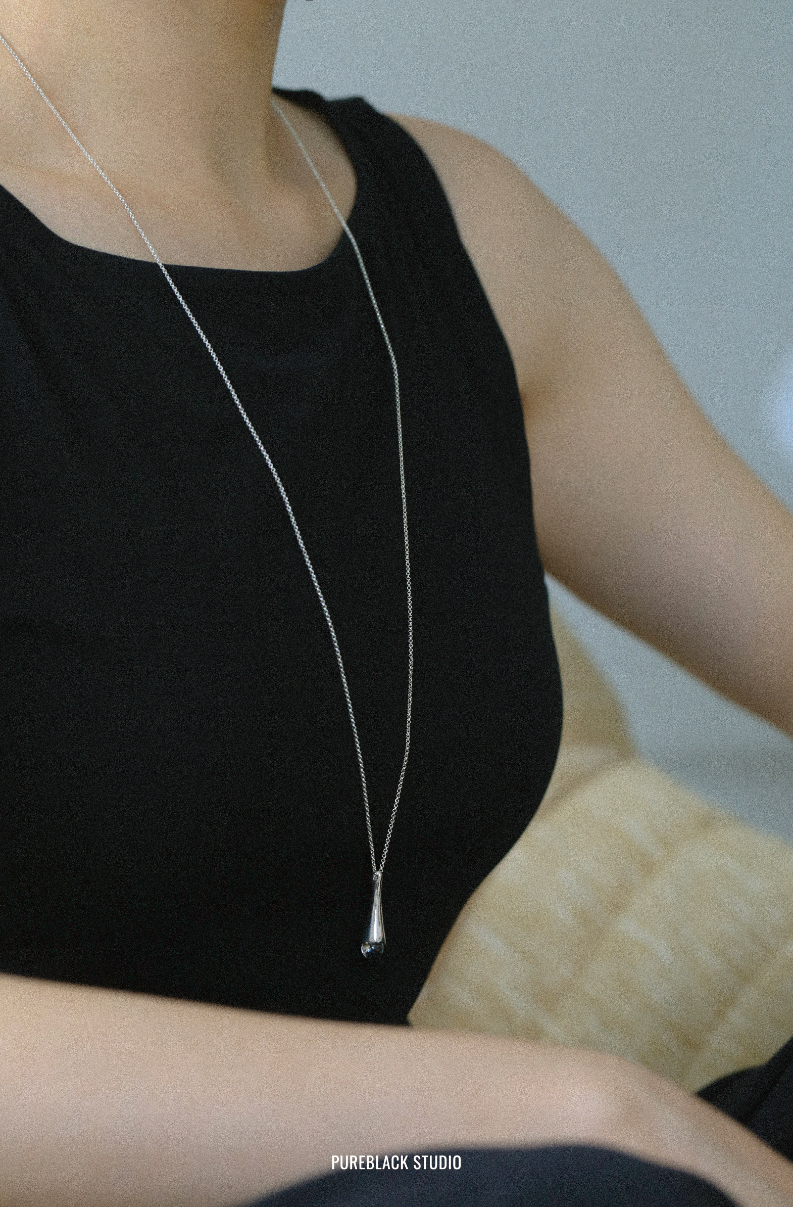 Arco Ball Pendant · Medium