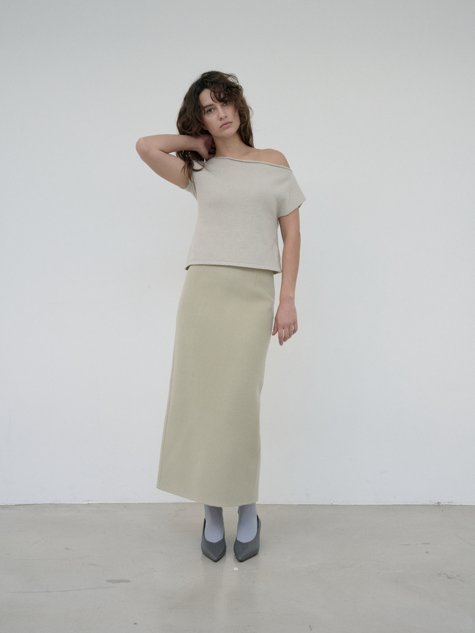 Mink Asymmetric Top · Sand
