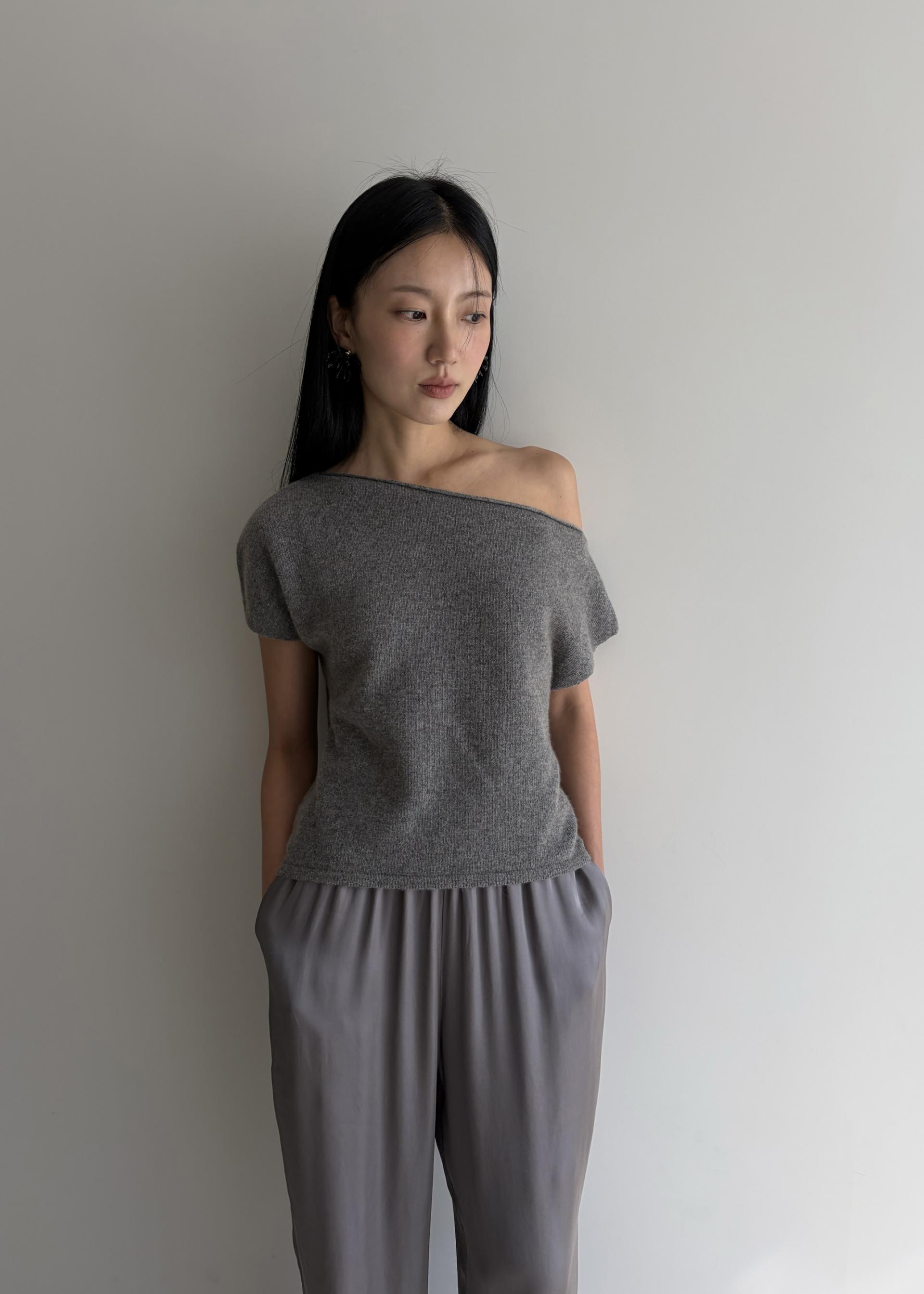 Mink Asymmetric Top · Charcoal