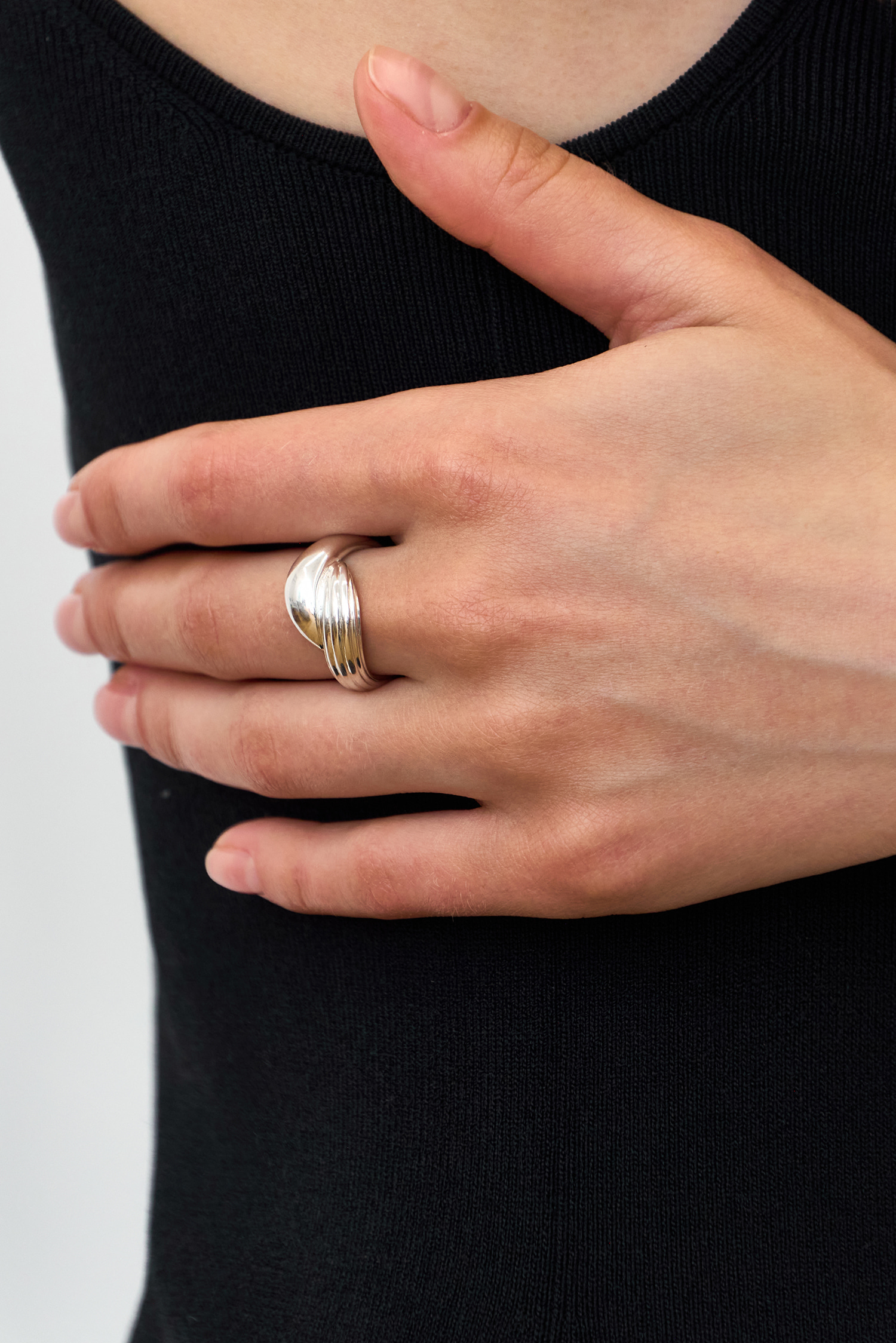 Large Lily RIng