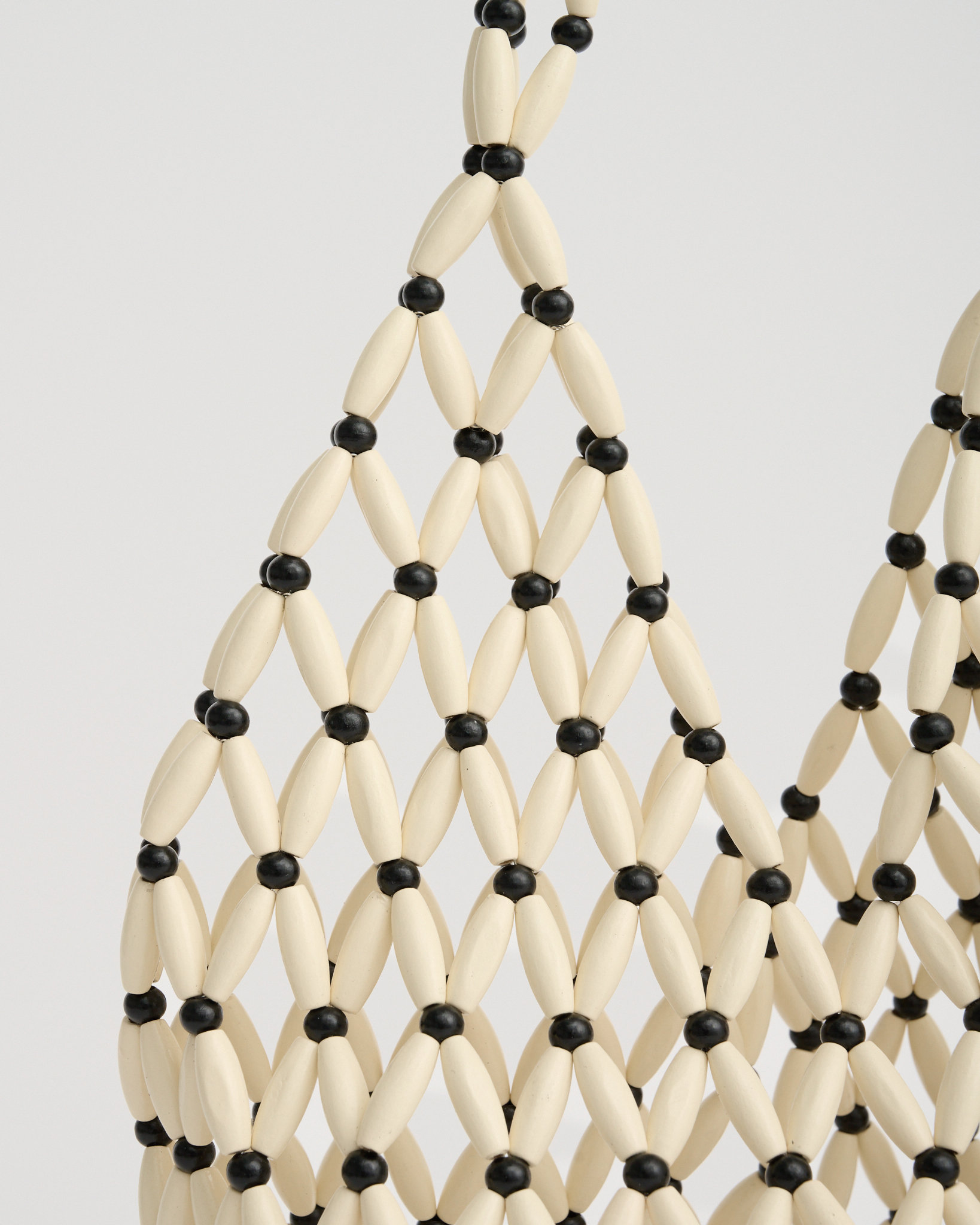 SUPPLE BUCKET · IVORY/BLACK