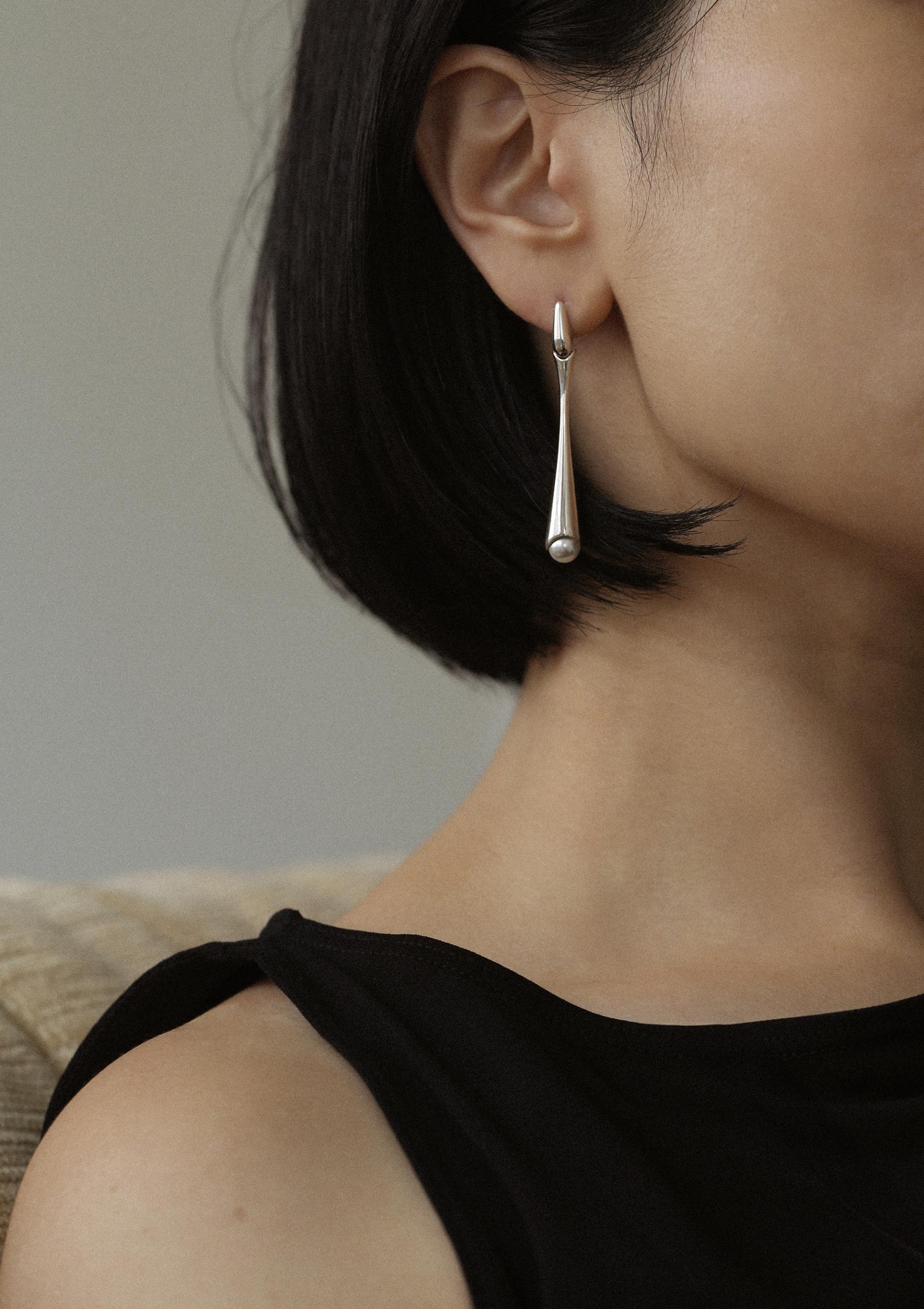 Arco Drop Earring · Large