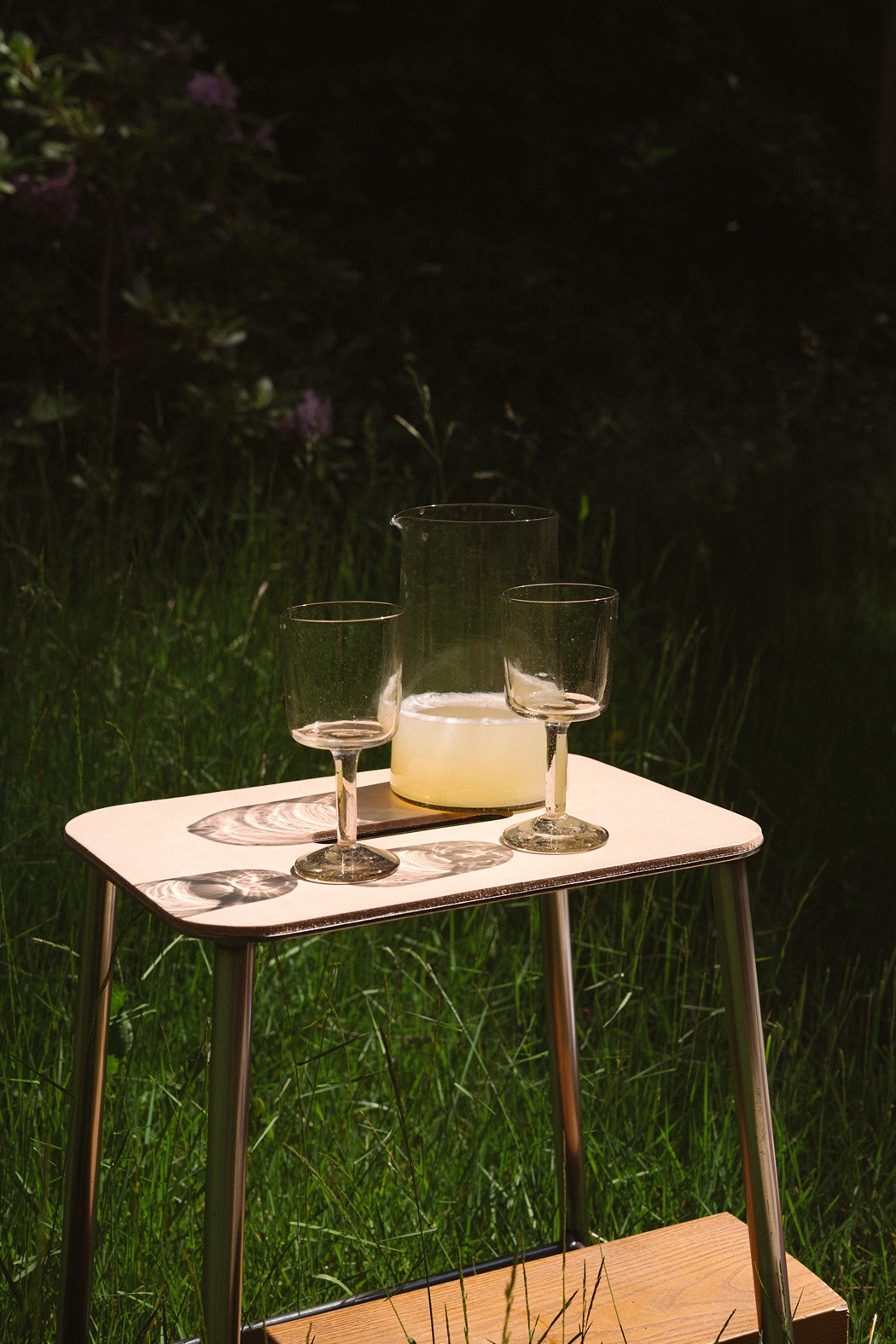 Isle stem glass