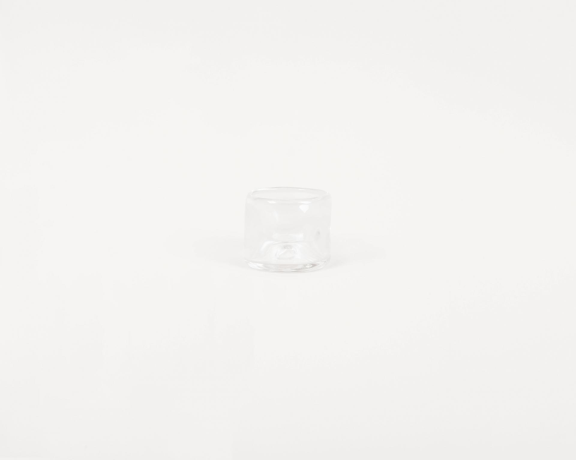 0405 Glass · Wide
