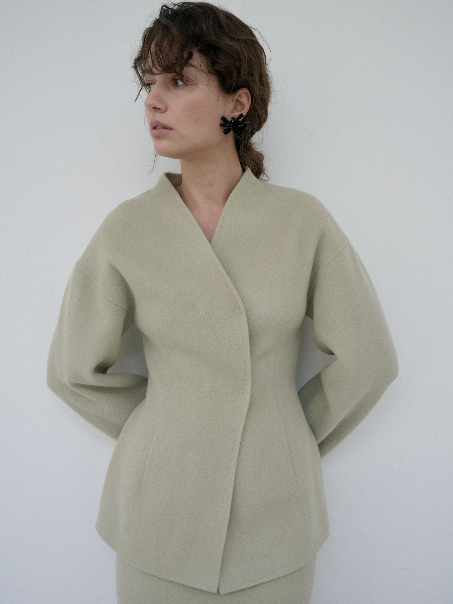 Hourglass jacket · Sand