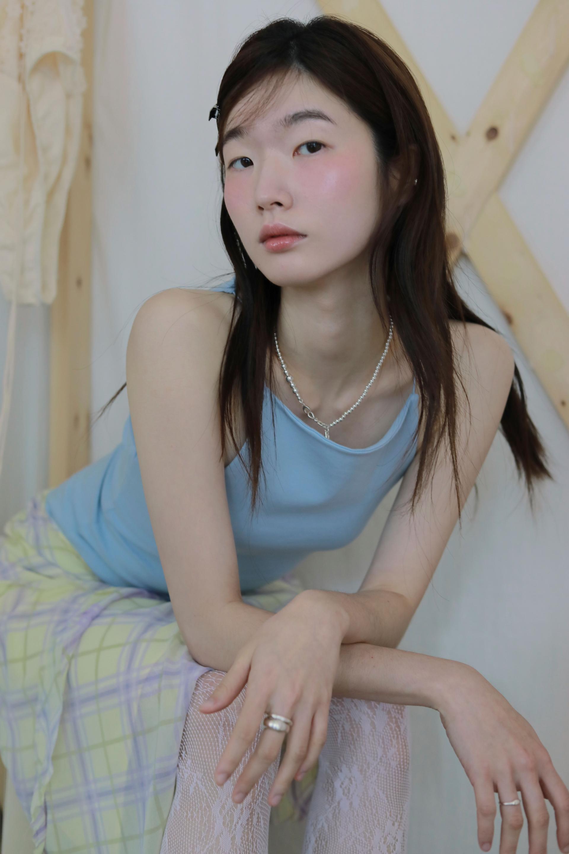 Silver ball harmony necklace