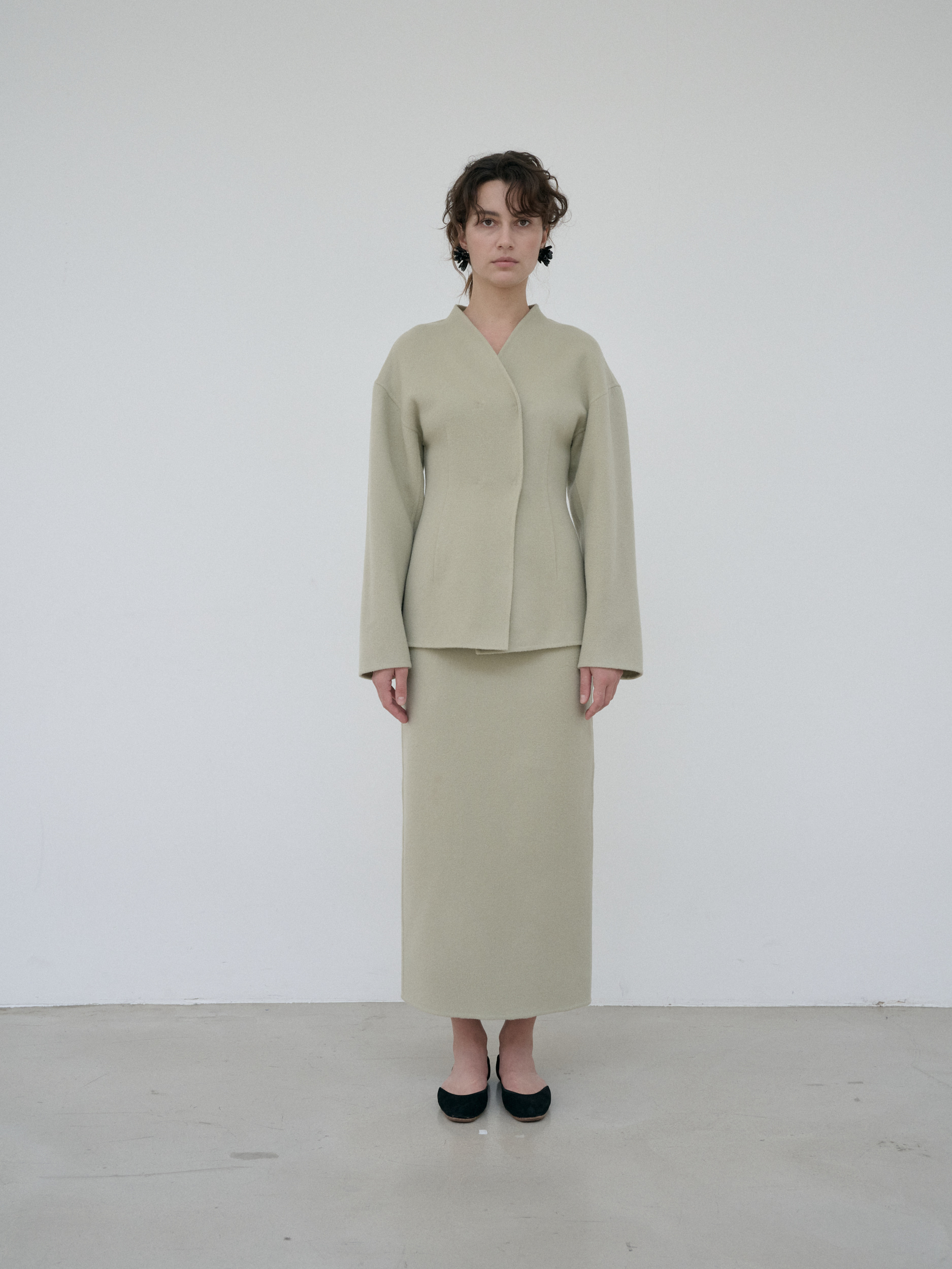Hourglass jacket · Sand