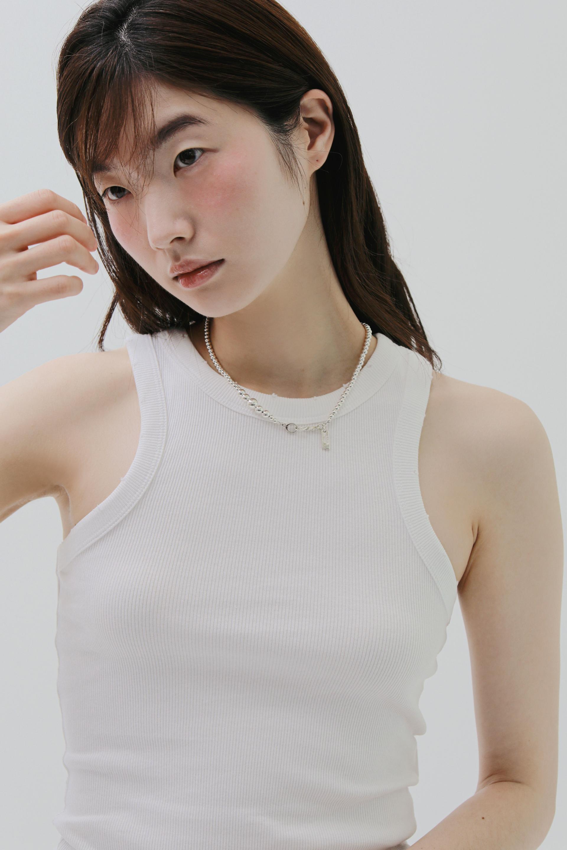 Silver ball harmony necklace