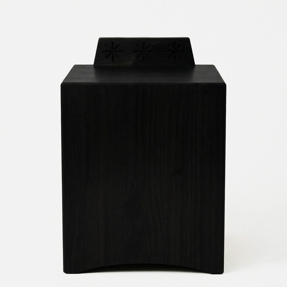 Monu Stool