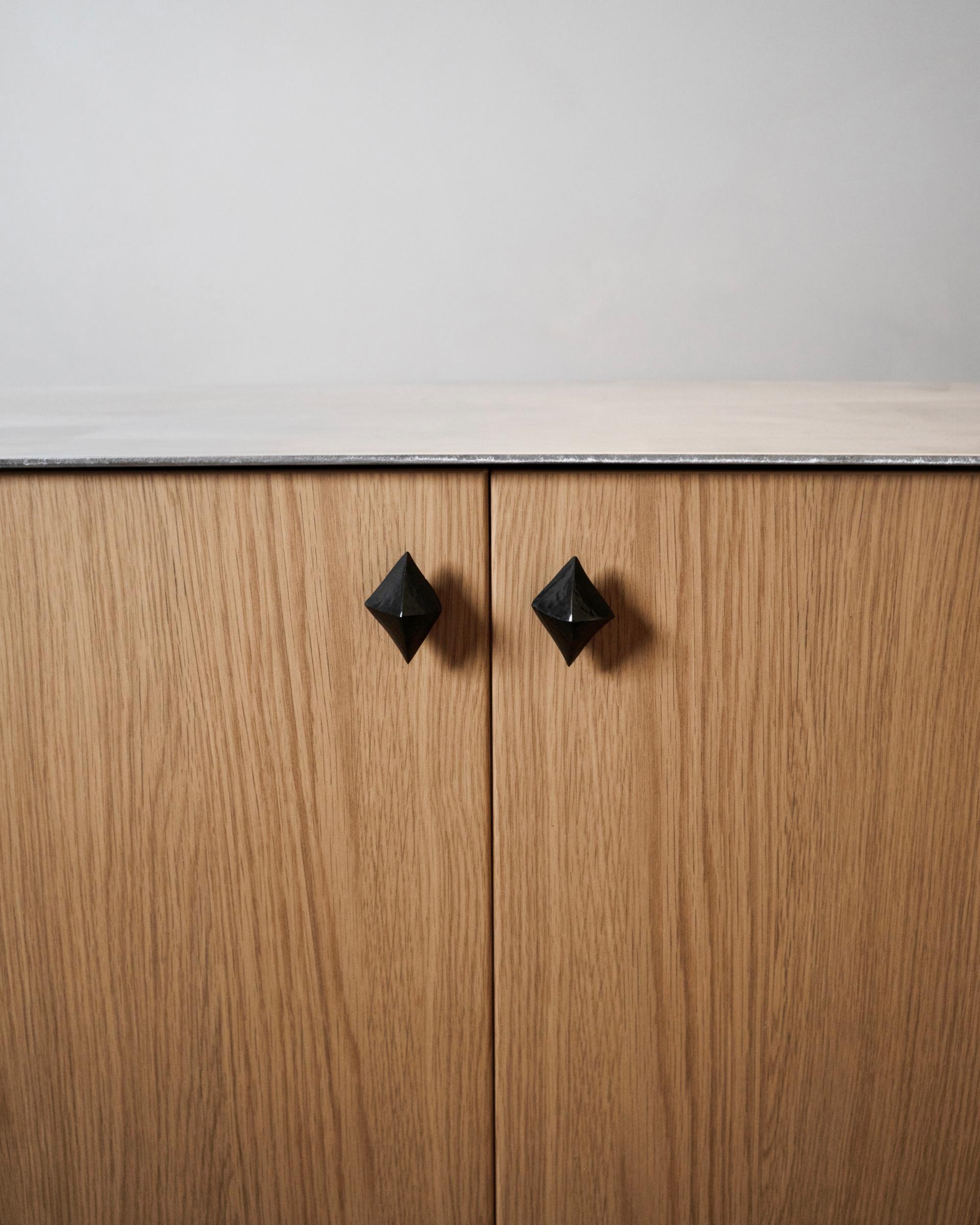 Villum · Antique