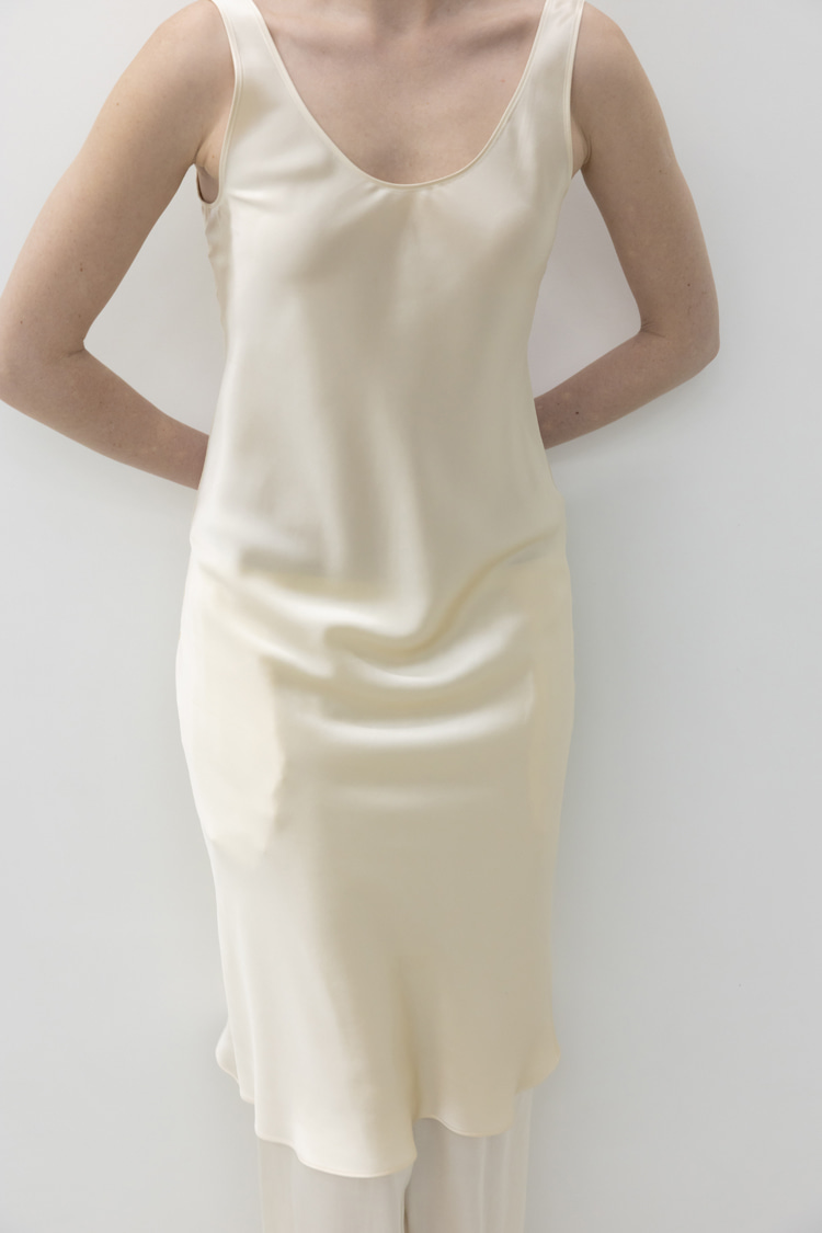 Carrie Silk Dress · Cream