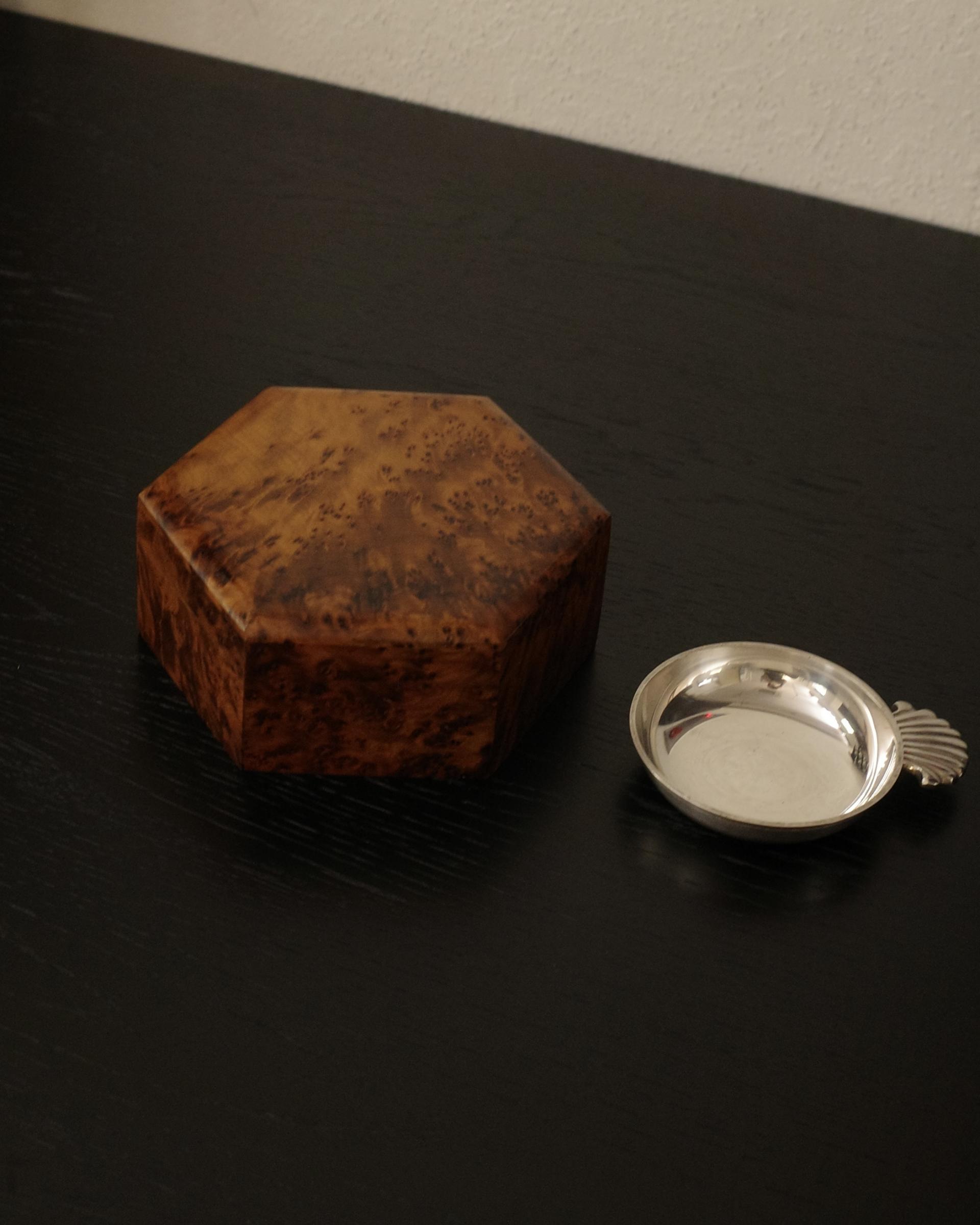 Thuya Burl Wood Box · Hexagon