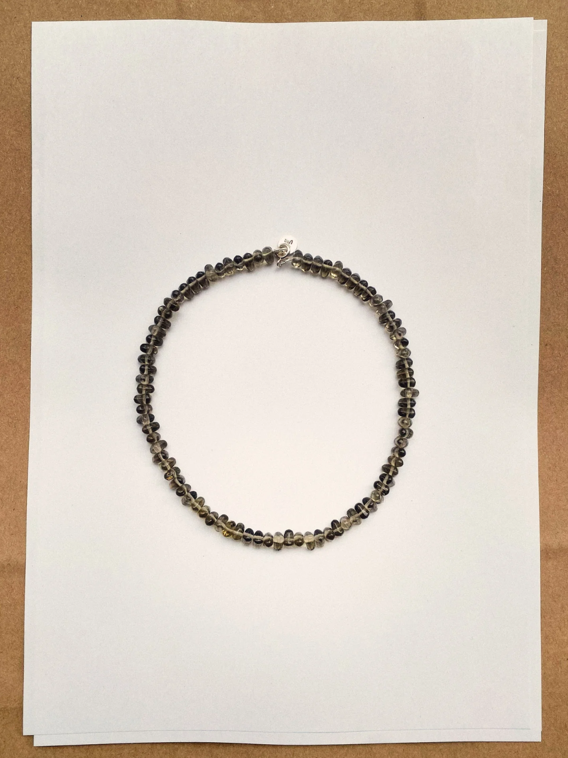 Caillou necklace · Grey