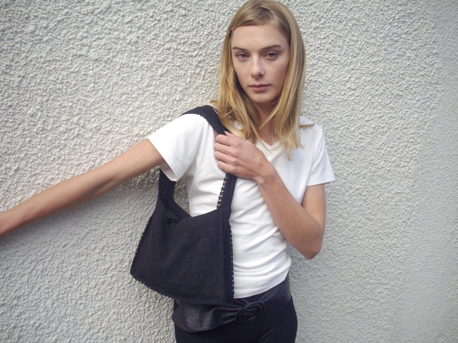 The Fountain Crochet Bag · Black