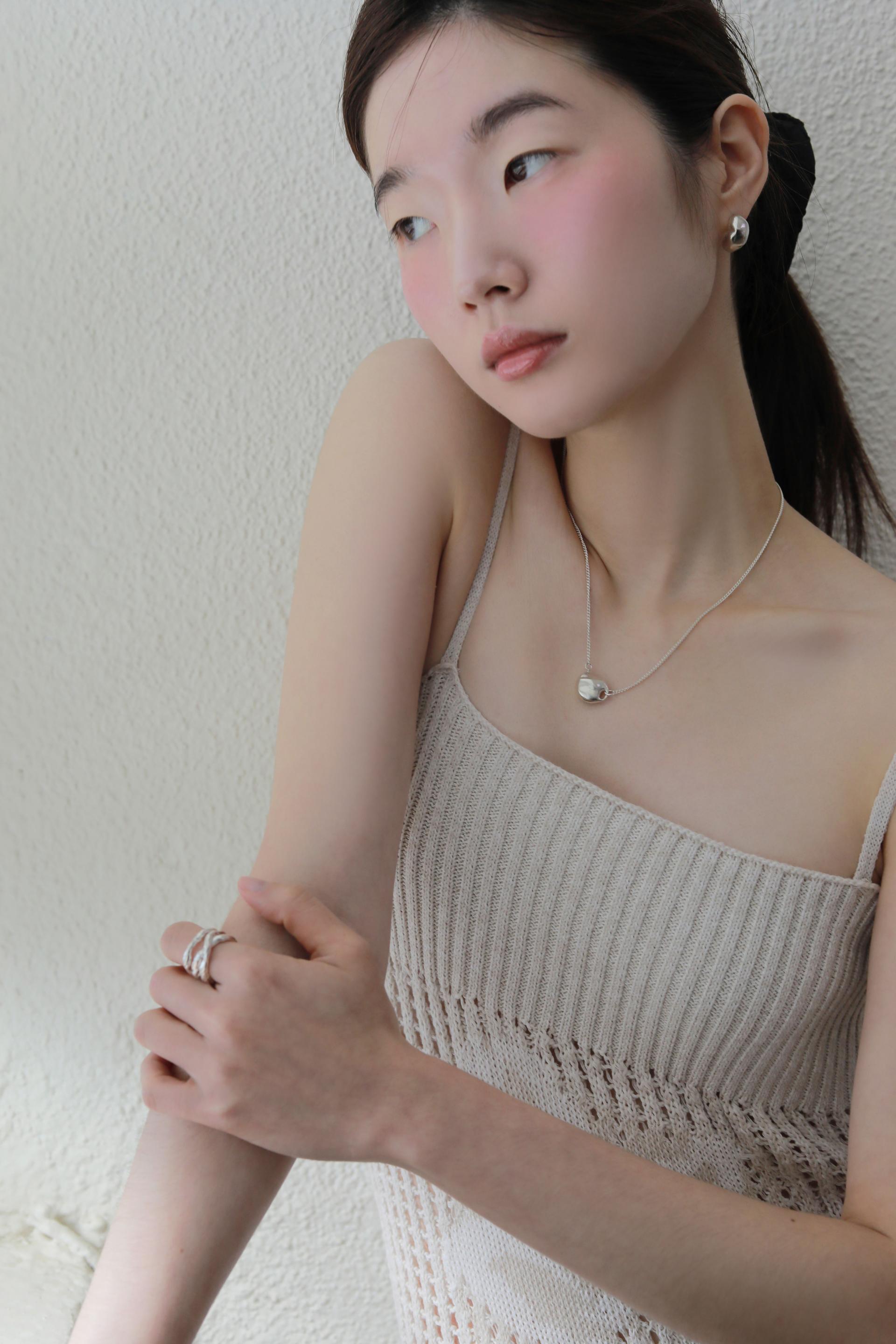 Rough pebble necklace