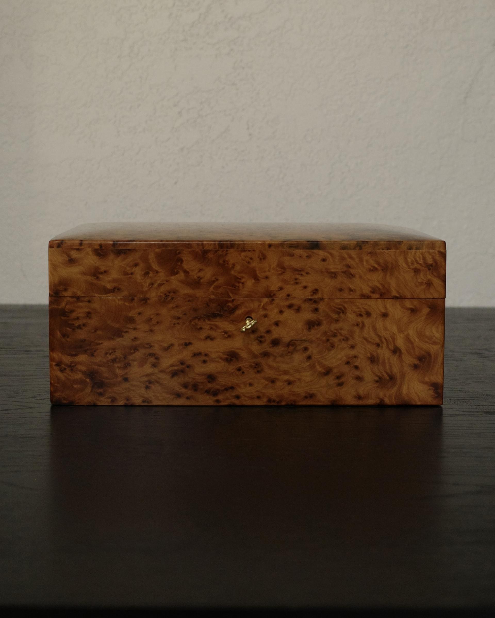 Thuya Burl Wood Box · Rectangle