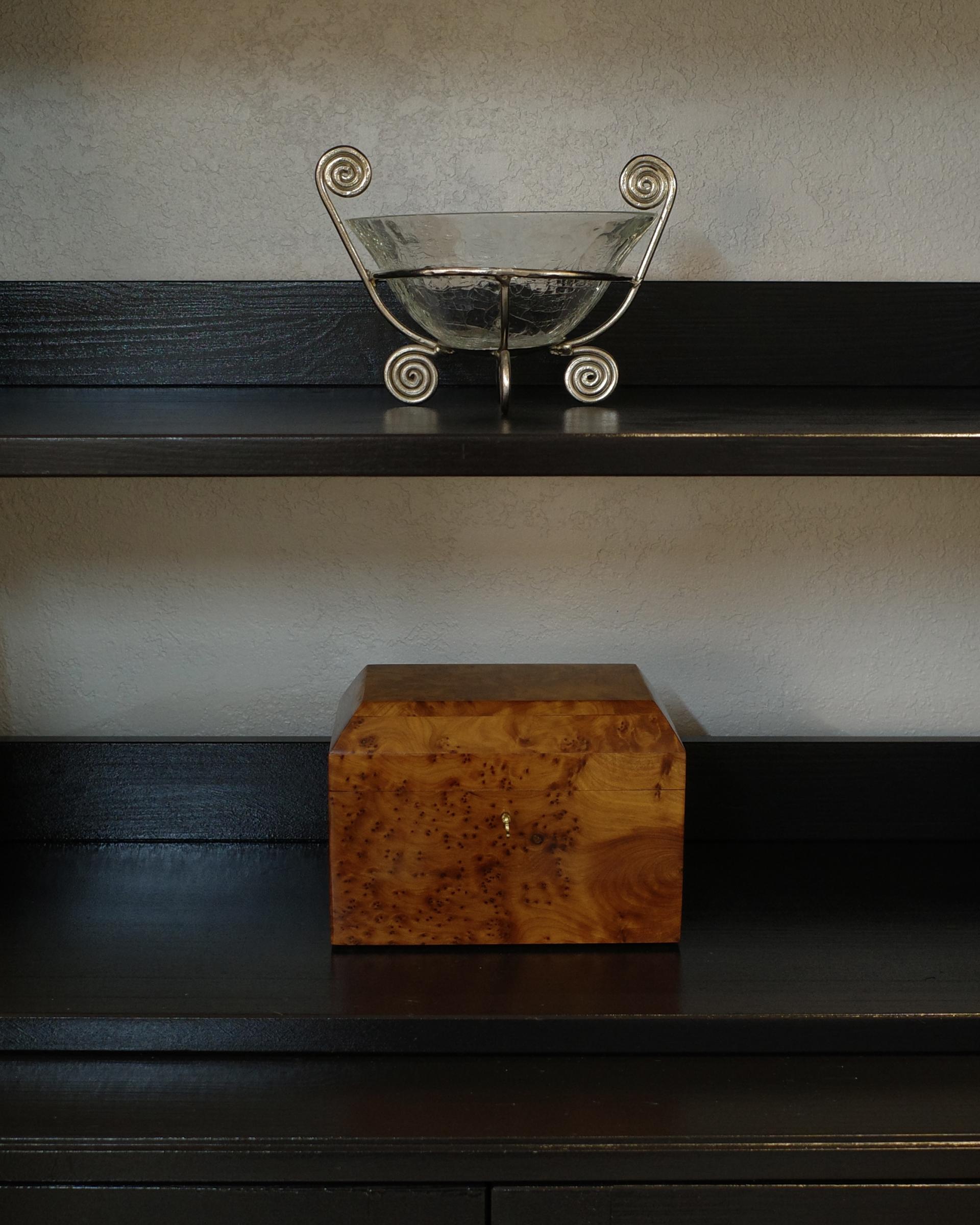Thuya Burl Wood Box · Pyramid