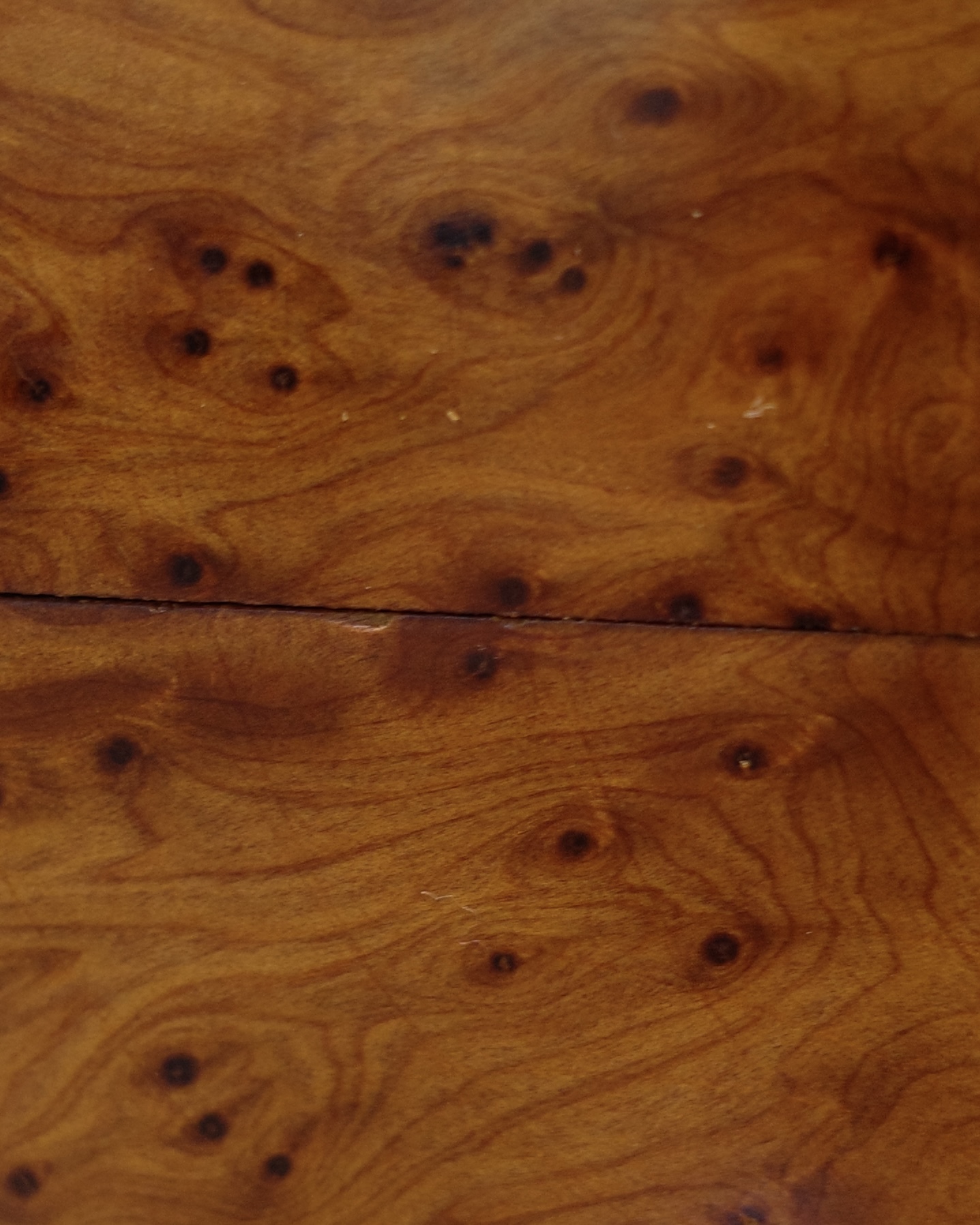 Thuya Burl Wood Box · Rectangle