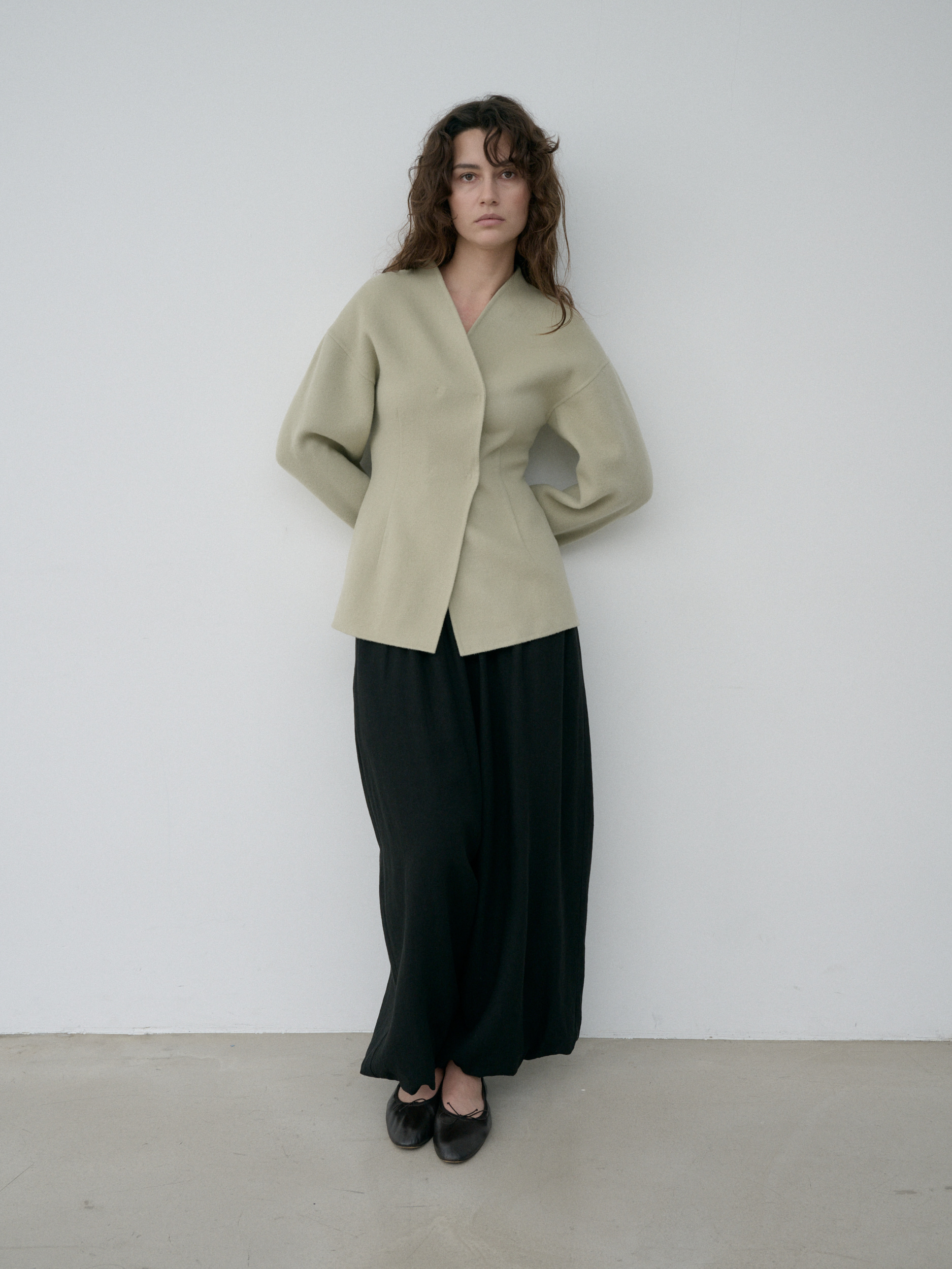 Hourglass jacket · Sand