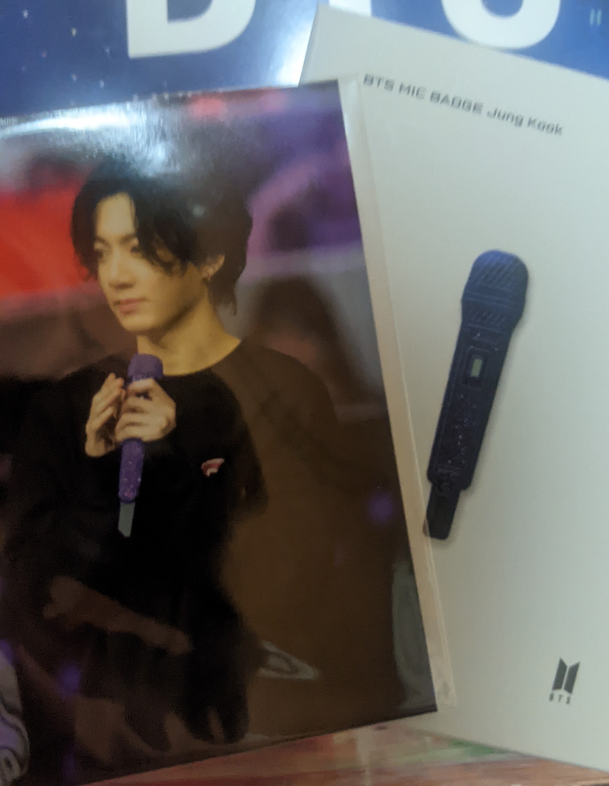 BTS HYBE INSIGHT 限定　マイク　バッジ　トレカ　ユンギ　コンプ BTS Hybe Insight Mic Badge random photocard | Shopee Brasil