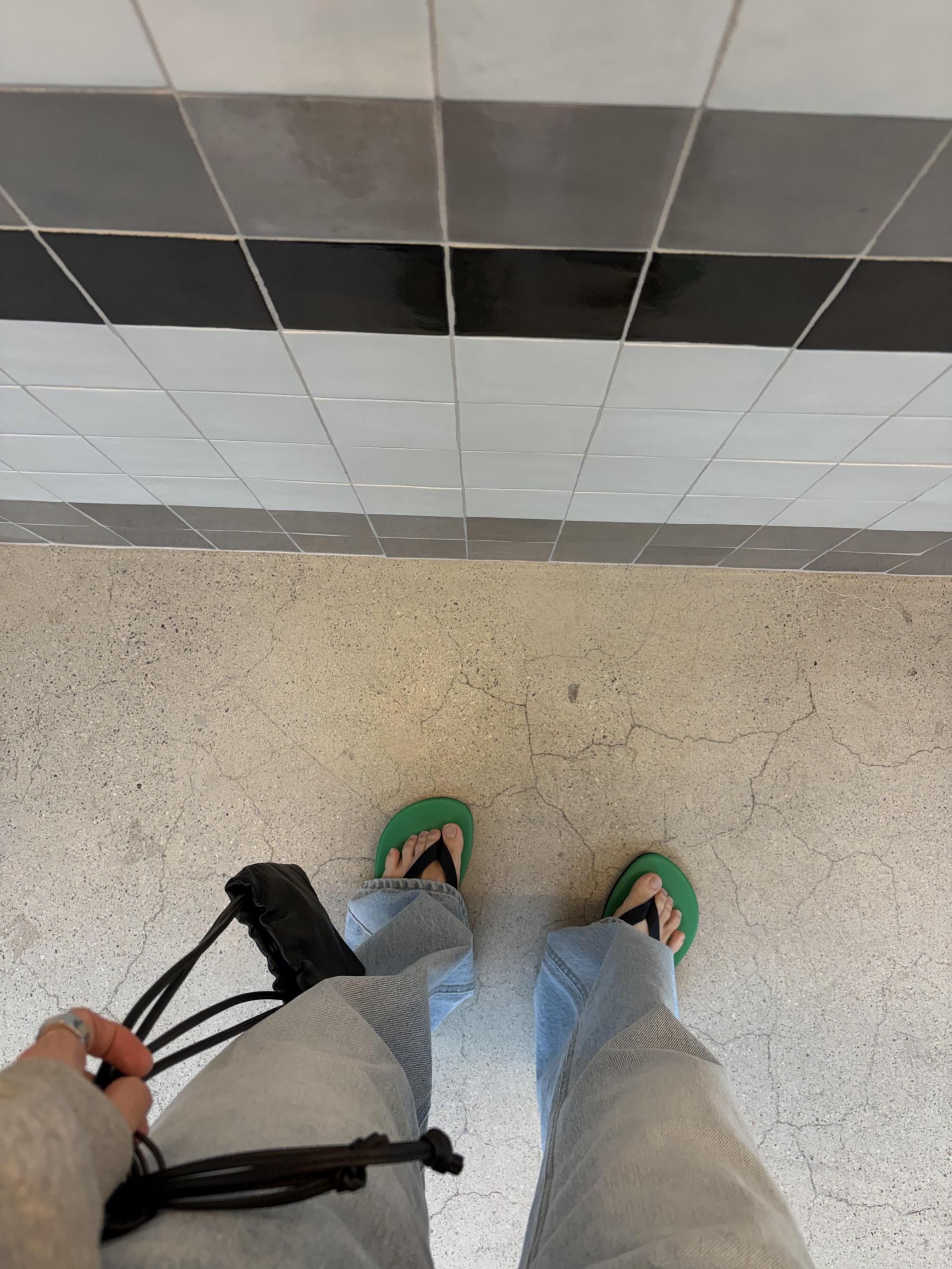 Leather strap flip flops