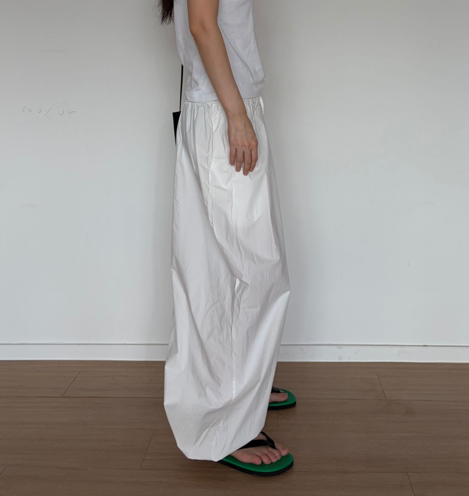 Leather strap flip flops