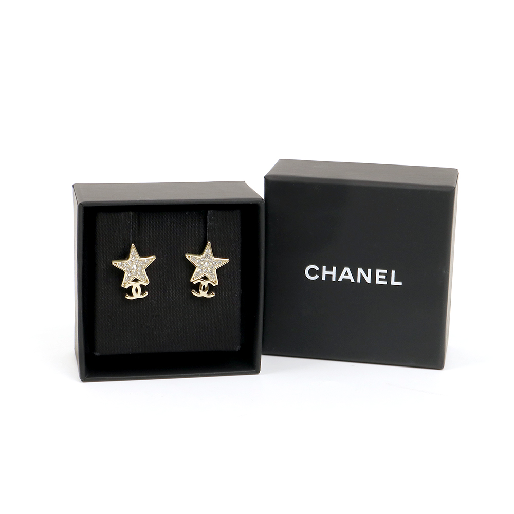 CHANEL 샤넬 큐빅 로고 이어링*A