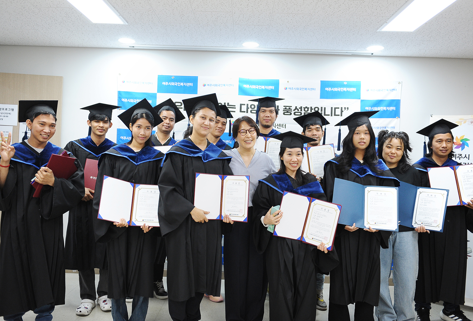 3ff14920461de.jpg