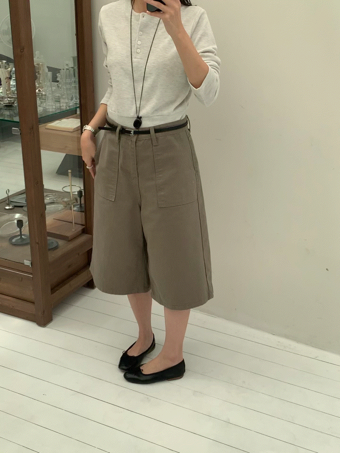 Pocket bermuda pants