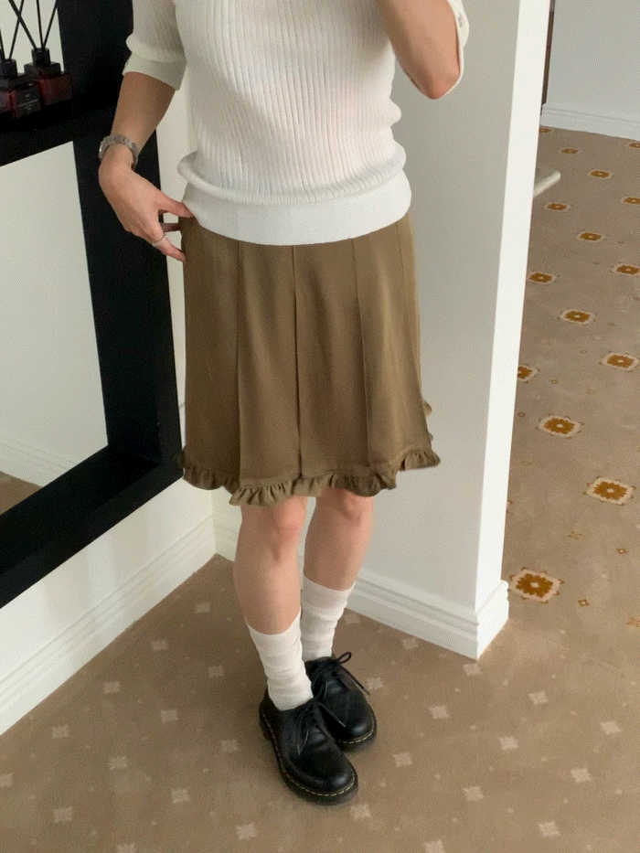 Fluid silk pleats skiirt