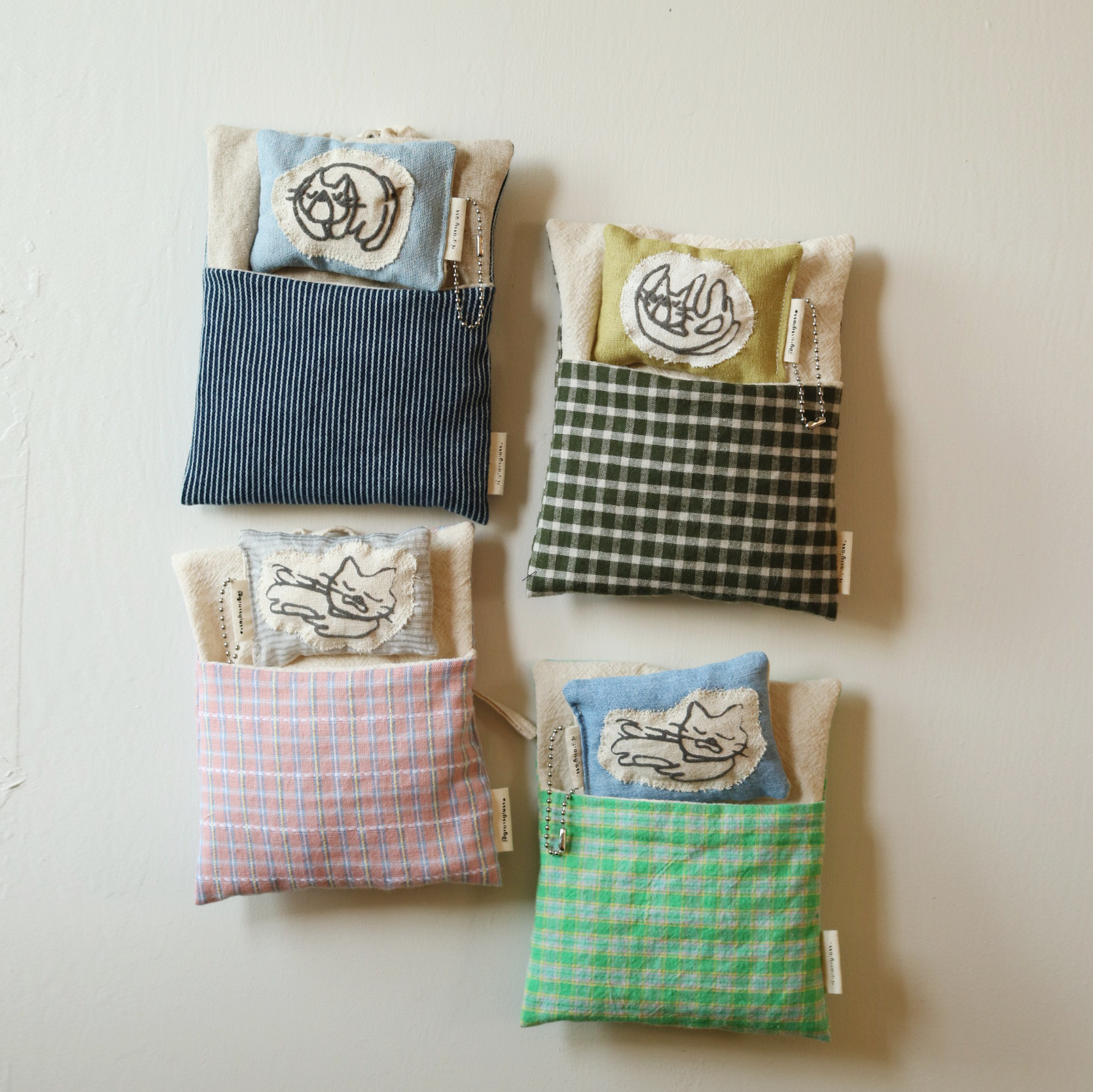 [5/15 10pm open] pillow cat organizer | 베개는내꺼야옹 오거나이저 (3-way)
