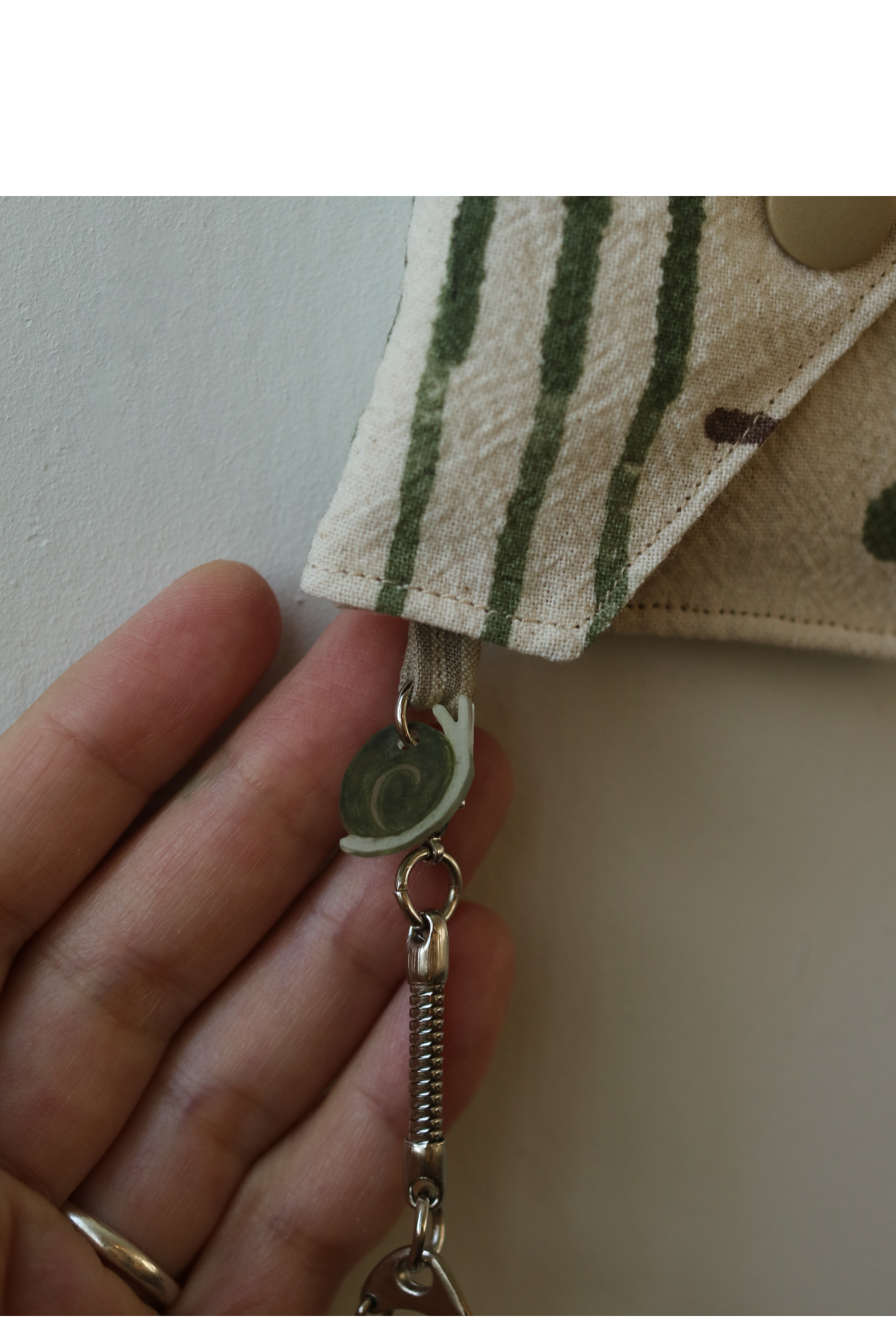 [10/3 10pm open] snail letter keycharm | 달팽이 편지 키링