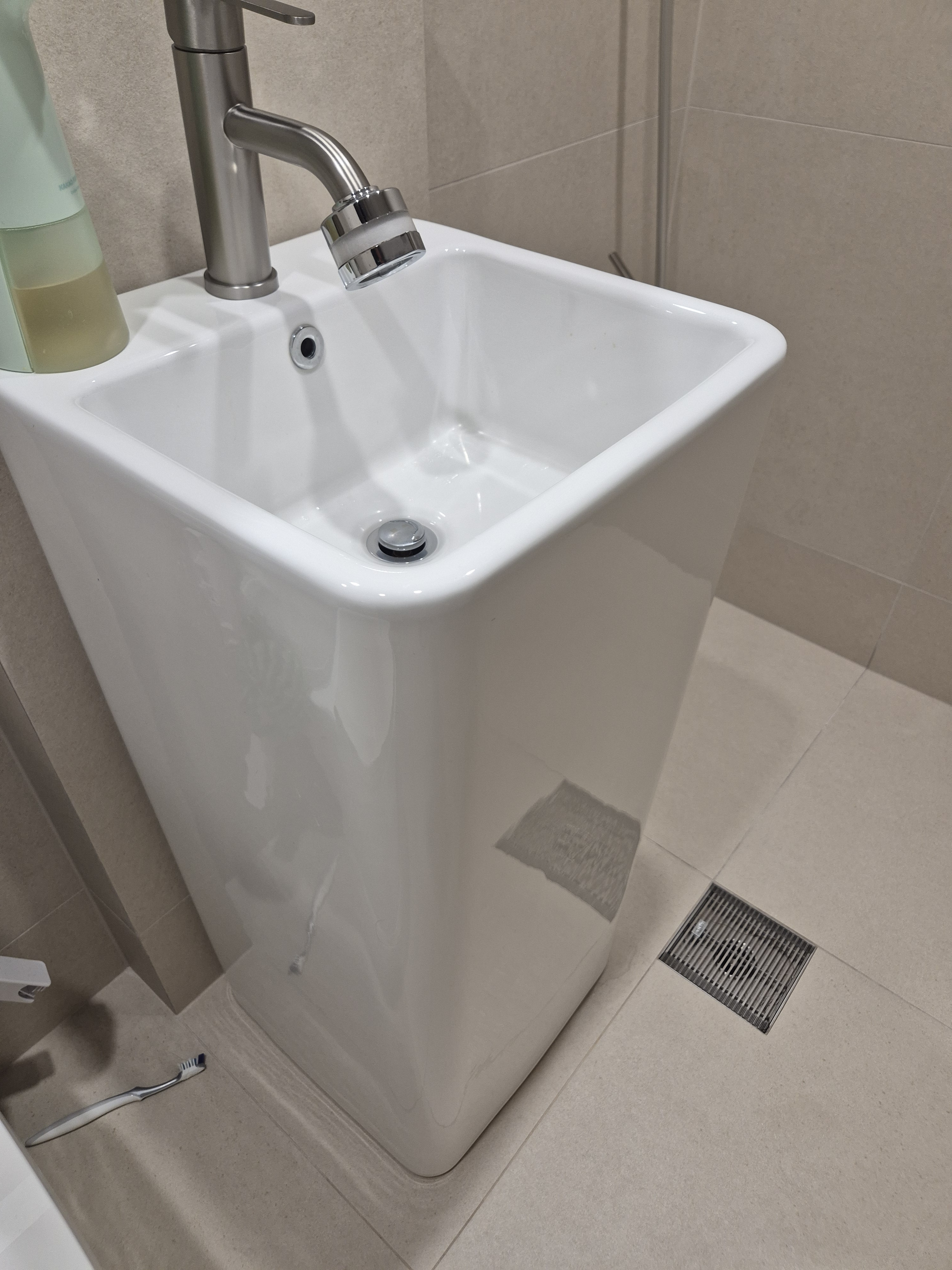 801abf82fe210.jpg