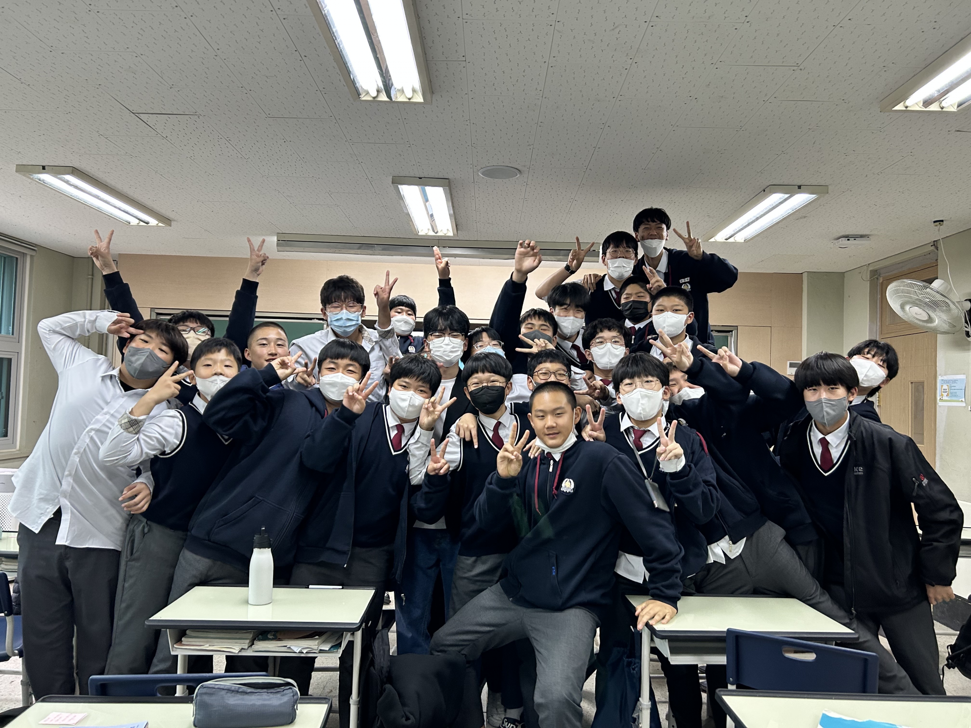 562a39b09f378.png