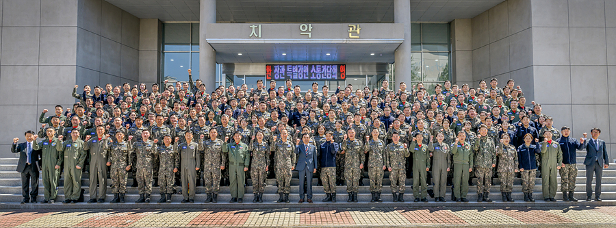 4db1875b581ed.jpg