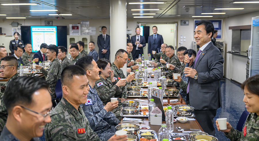 ca9a6475bae56.jpg